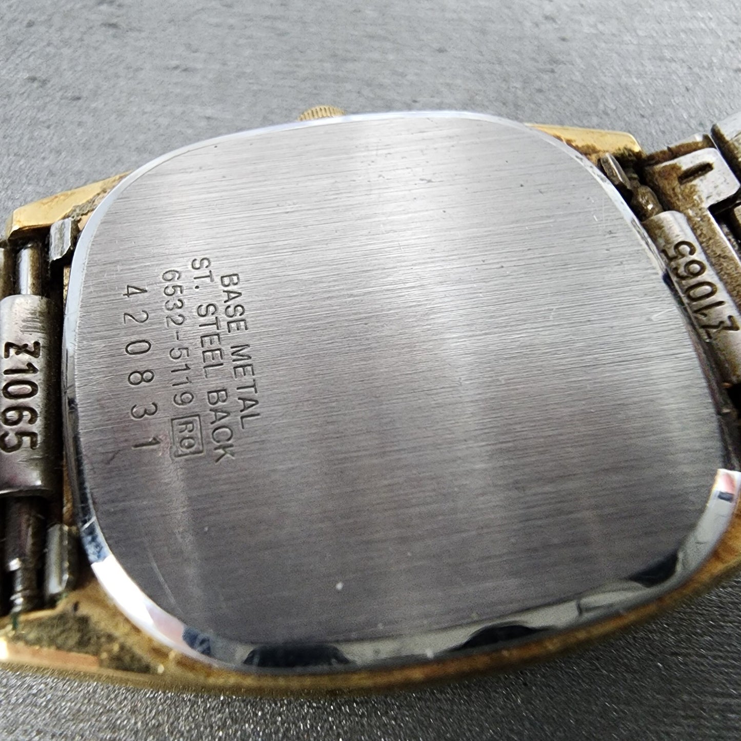 Seiko Tank Watch Men 28mm Gold Dial Gold Tone Rectangle 6532-5119 New Battery