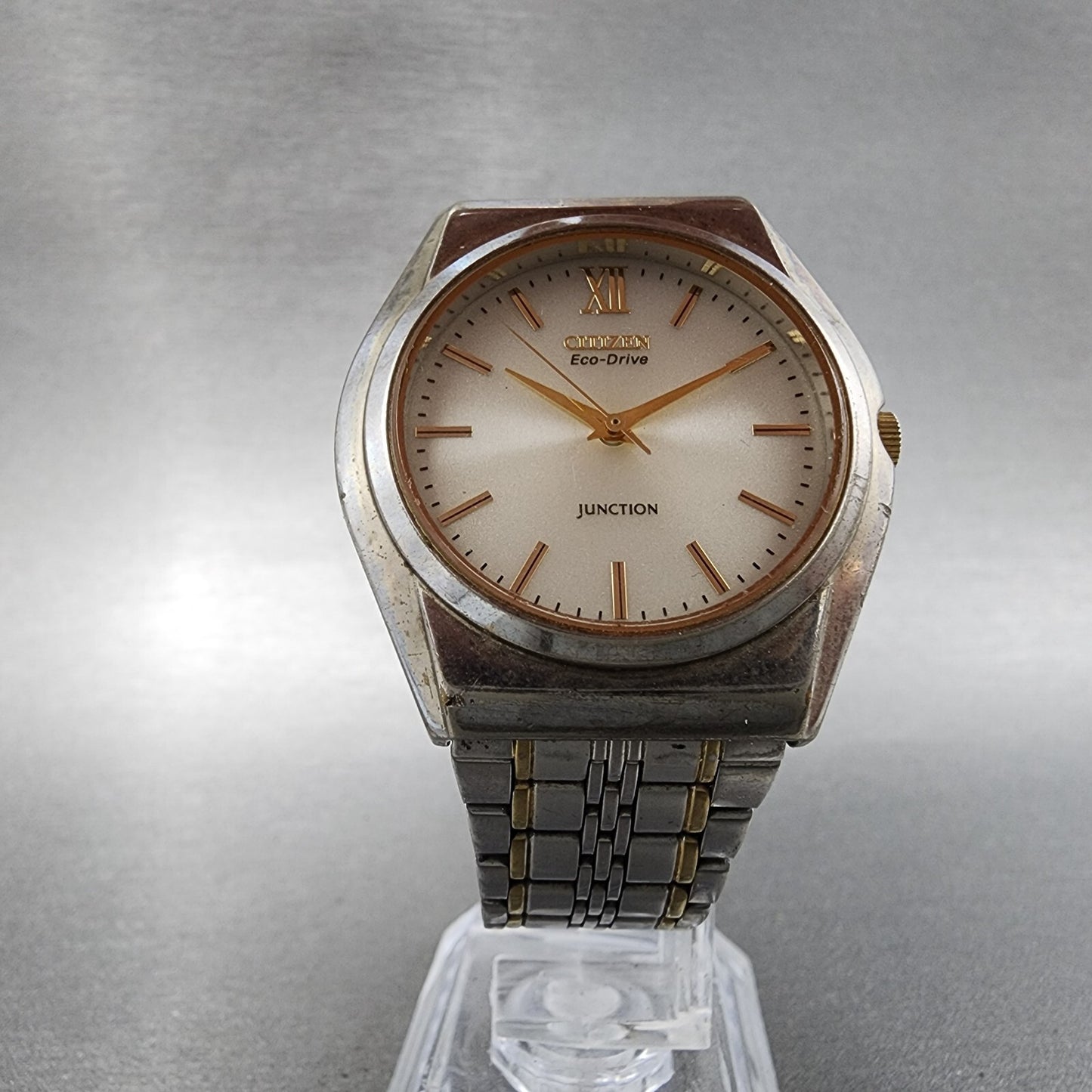 Citizen Eco-Drive Junction Watch Men 35mm Silver Dial Two Tone Round E030 Runs A