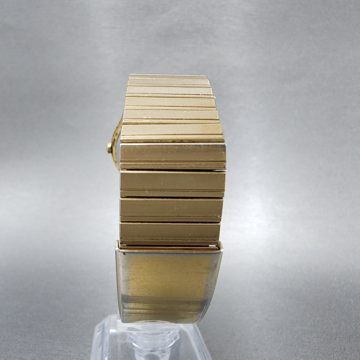 Seiko Alba Watch Men 32mm White Dial Gold Tone Round V515-6470 New Battery
