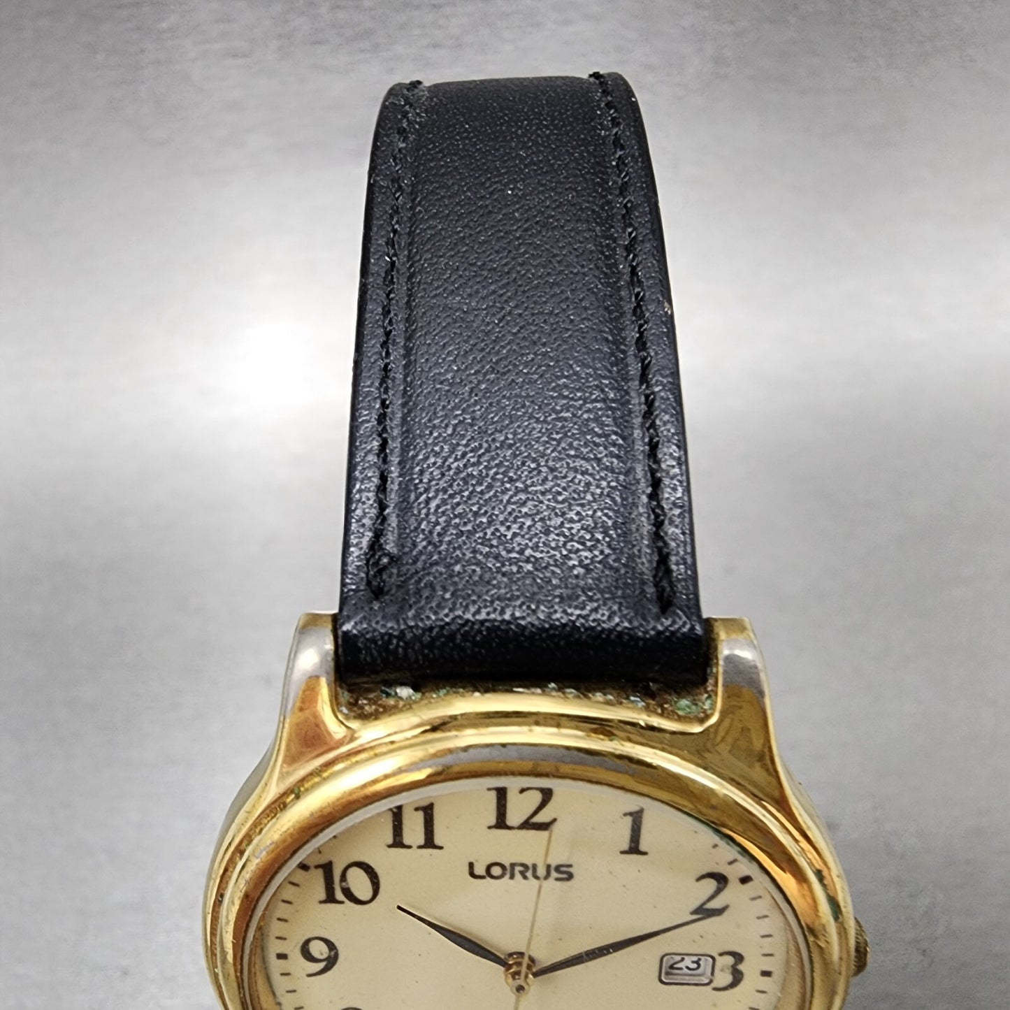 Lorus Watch Men 35mm Cream Dial Gold Tone Date Round V732-0A90 New Battery