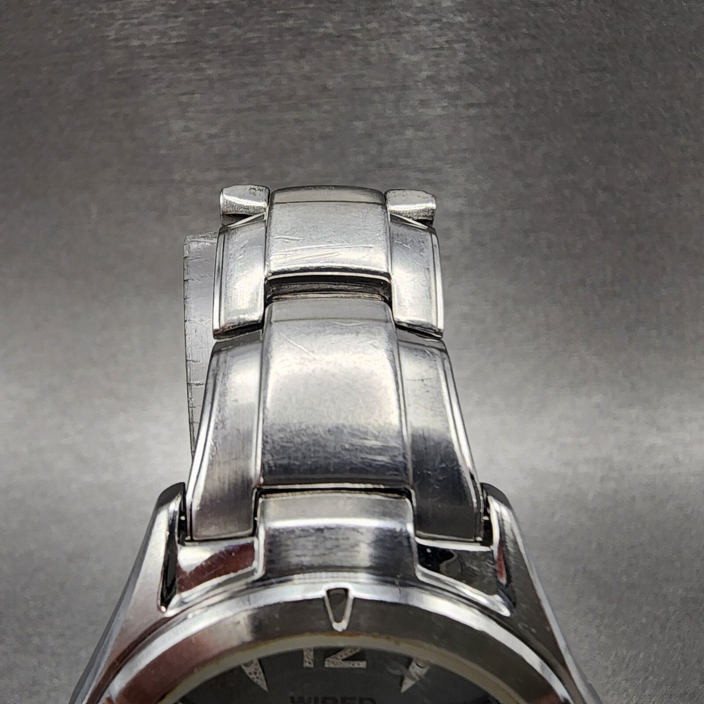Seiko Wired Solar Watch Men 37mm Black Dial Silver Tone Date V145-0av0 Runs