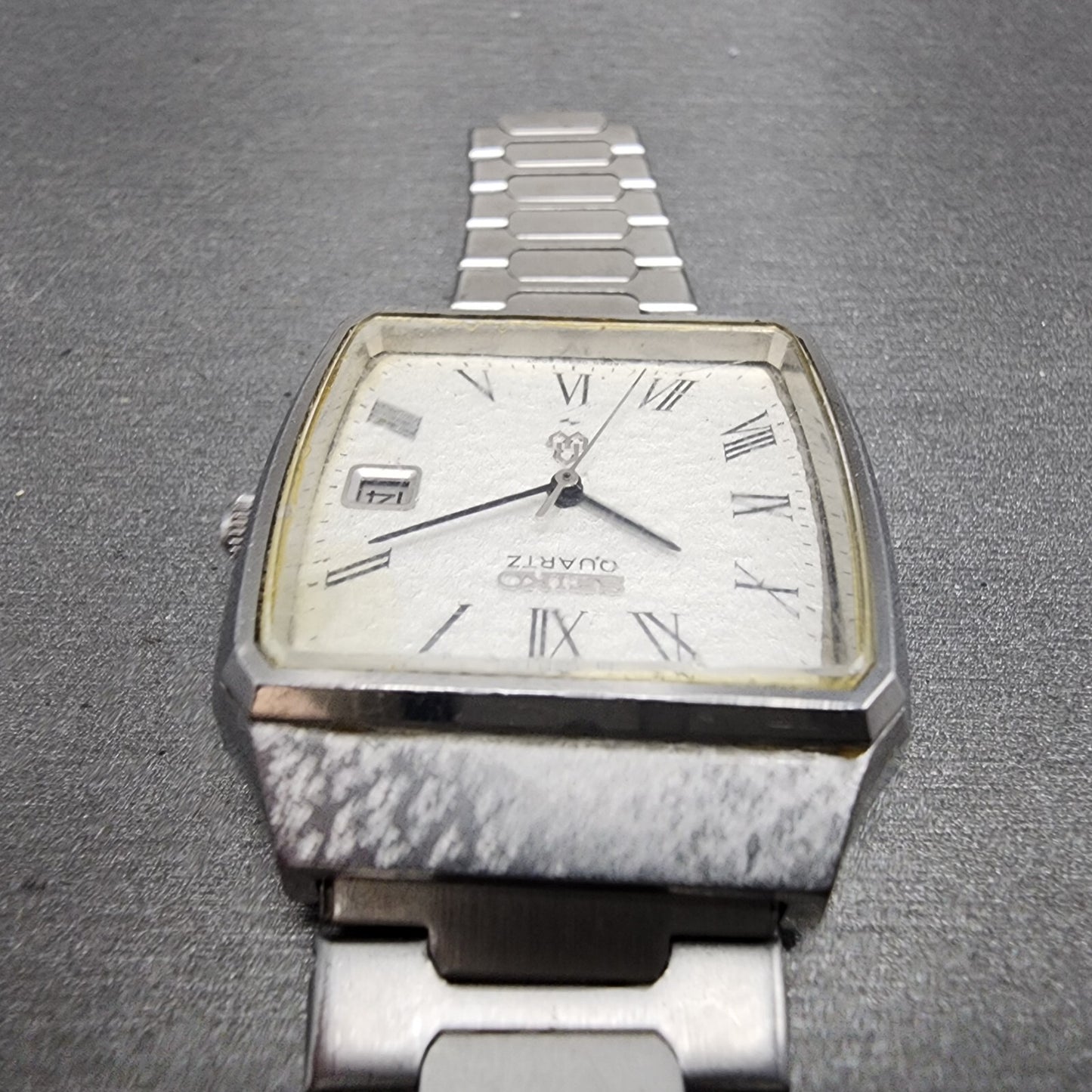 Seiko watch Men 33mm White Textured Dial Silver Tone Date 0842-5010 New Battery