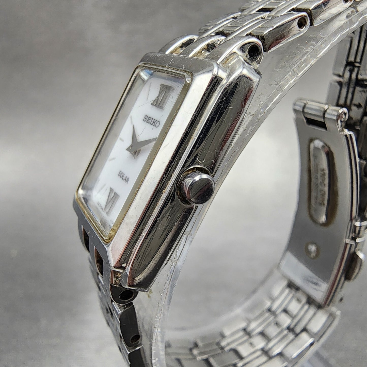 Seiko Solar Tank Watch Women 18mm White Dial Steel Rectangle V114-0AC0 Runs