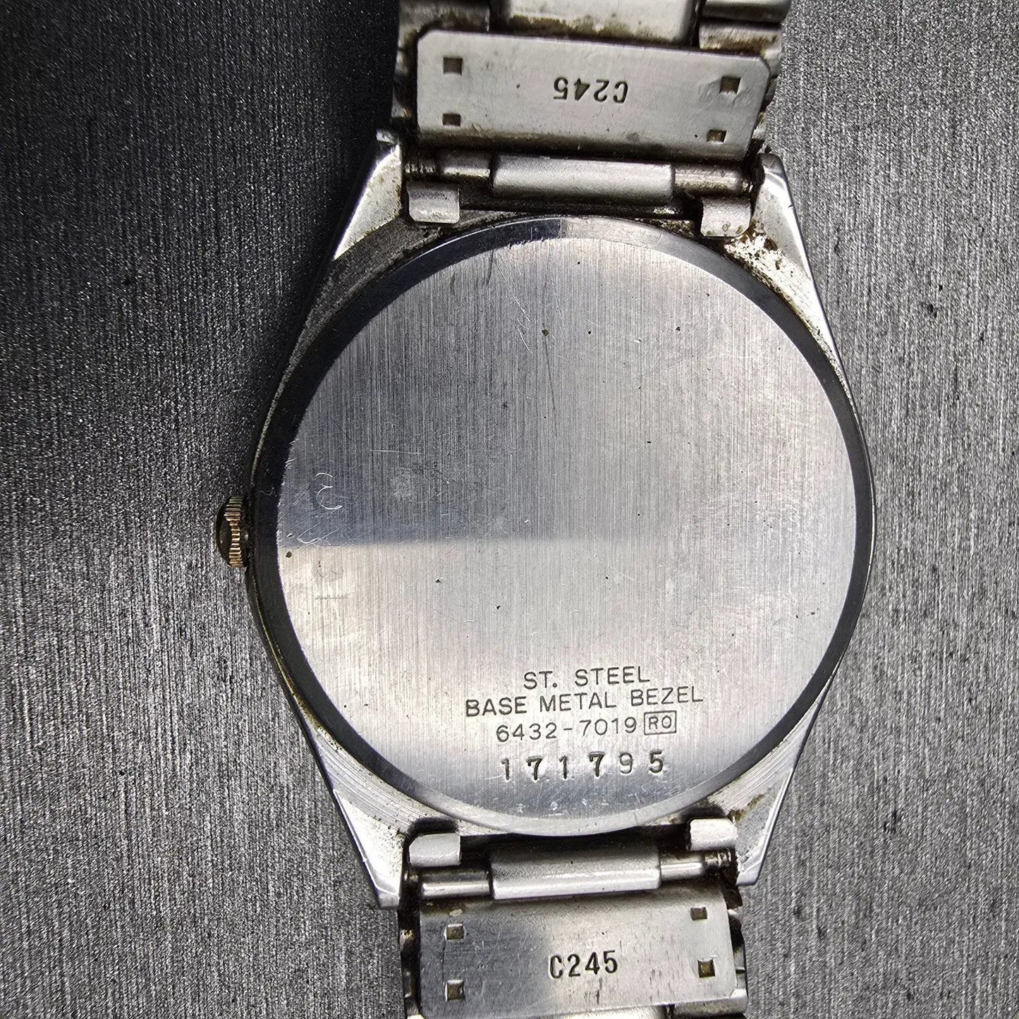 Seiko Watch Men 33mm Silver Dial Two Tone Date Round 6432-7019 New Battery VTG10