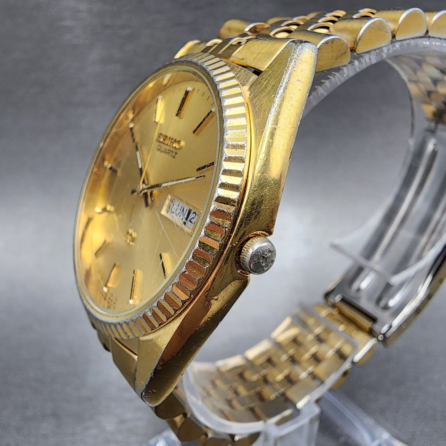 Seiko SQ President Watch Men 36mm Gold Dial Gold Tone Daydate Round 5Y23-8A69 A1