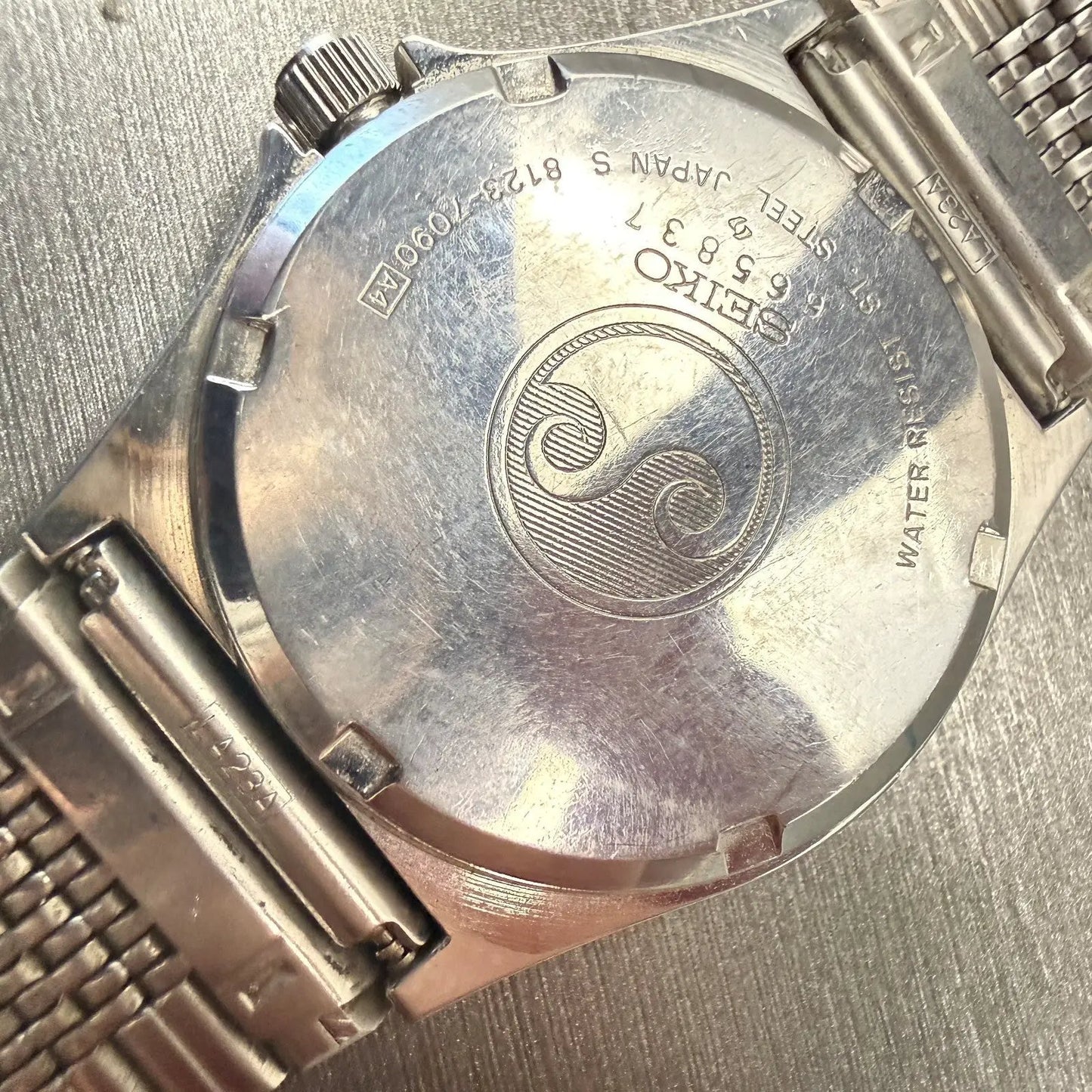 Seiko Chronos Watch Men 34mm Silver Dial Silver Tone Daydate 8123-7090New Batt10