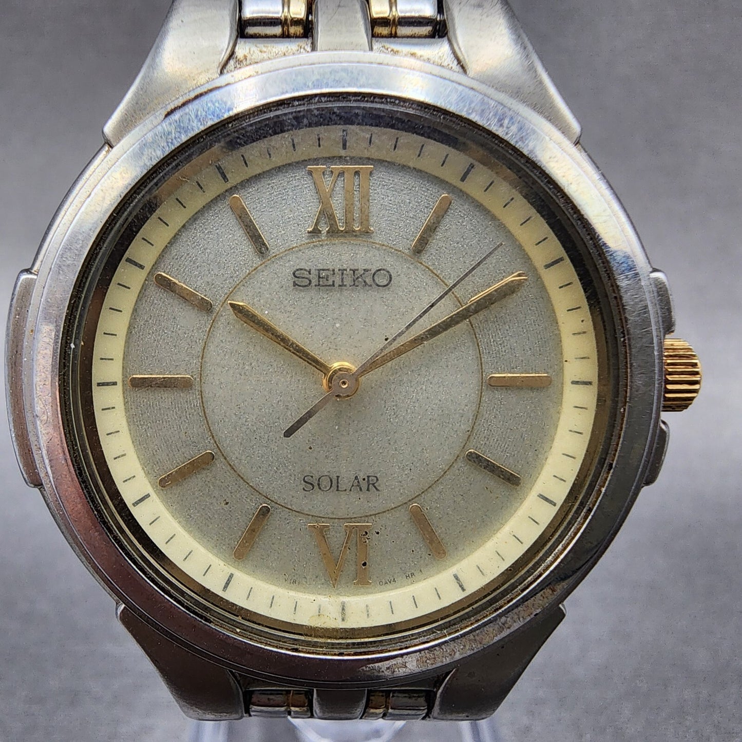 Seiko Solar Watch Men 35mm Champagne Dial Two Tone Round V181-0AK0 Runs