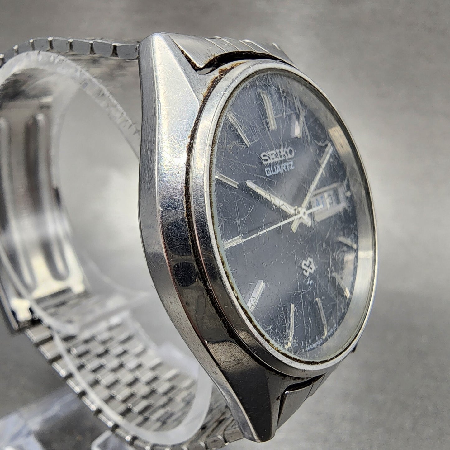 Seiko SQ Watch Men 35mm Black Dial Steel Daydate Round 7123-8460 PARTS