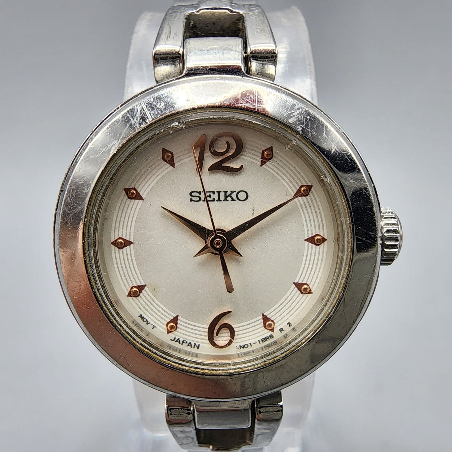 Seiko Watch Women 21mm White Dial Silver Tone Round 1N01-0PK0 New Battery