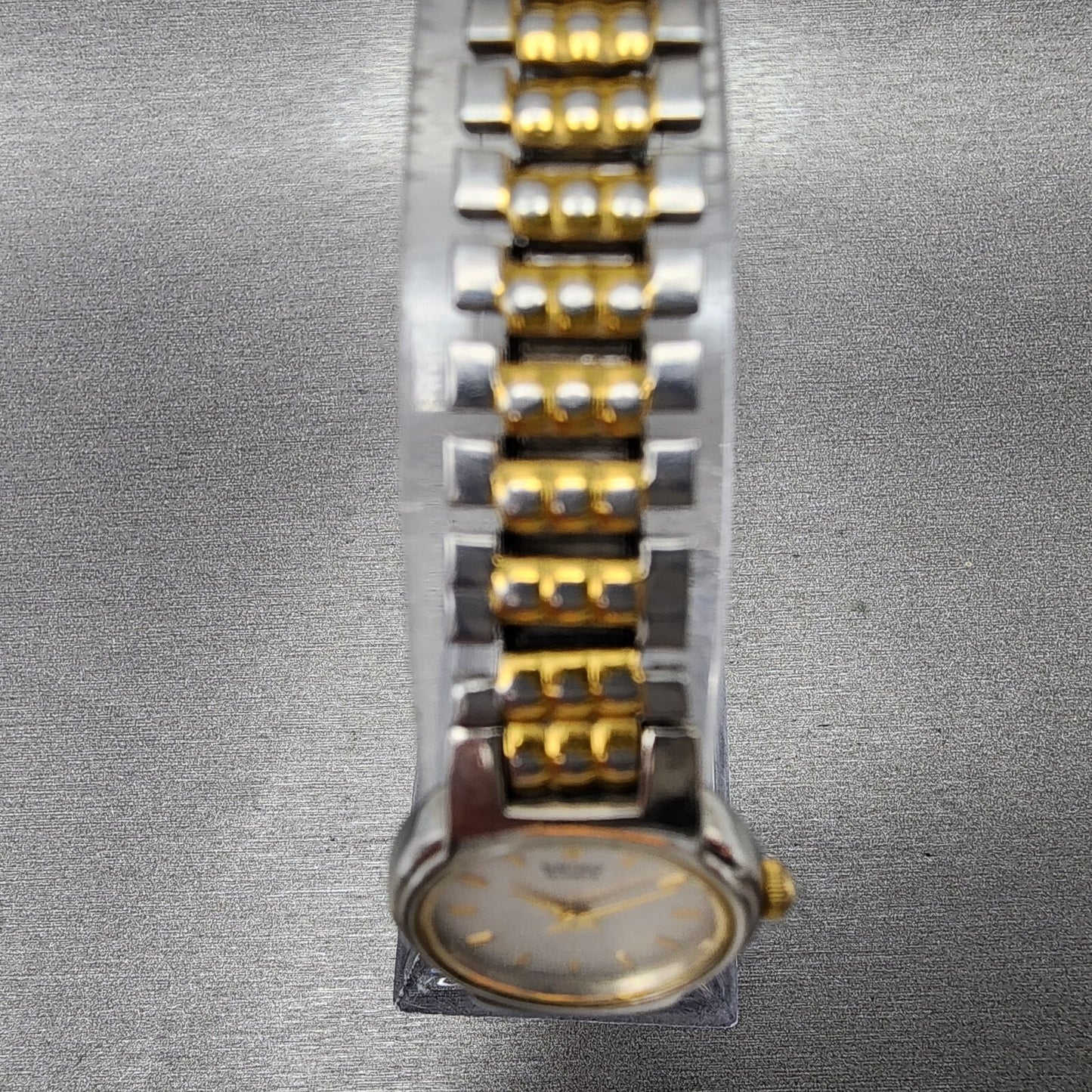 Seiko Watch Women 20mm White Dial Two Tone Round 1N00-1A49 New Battery
