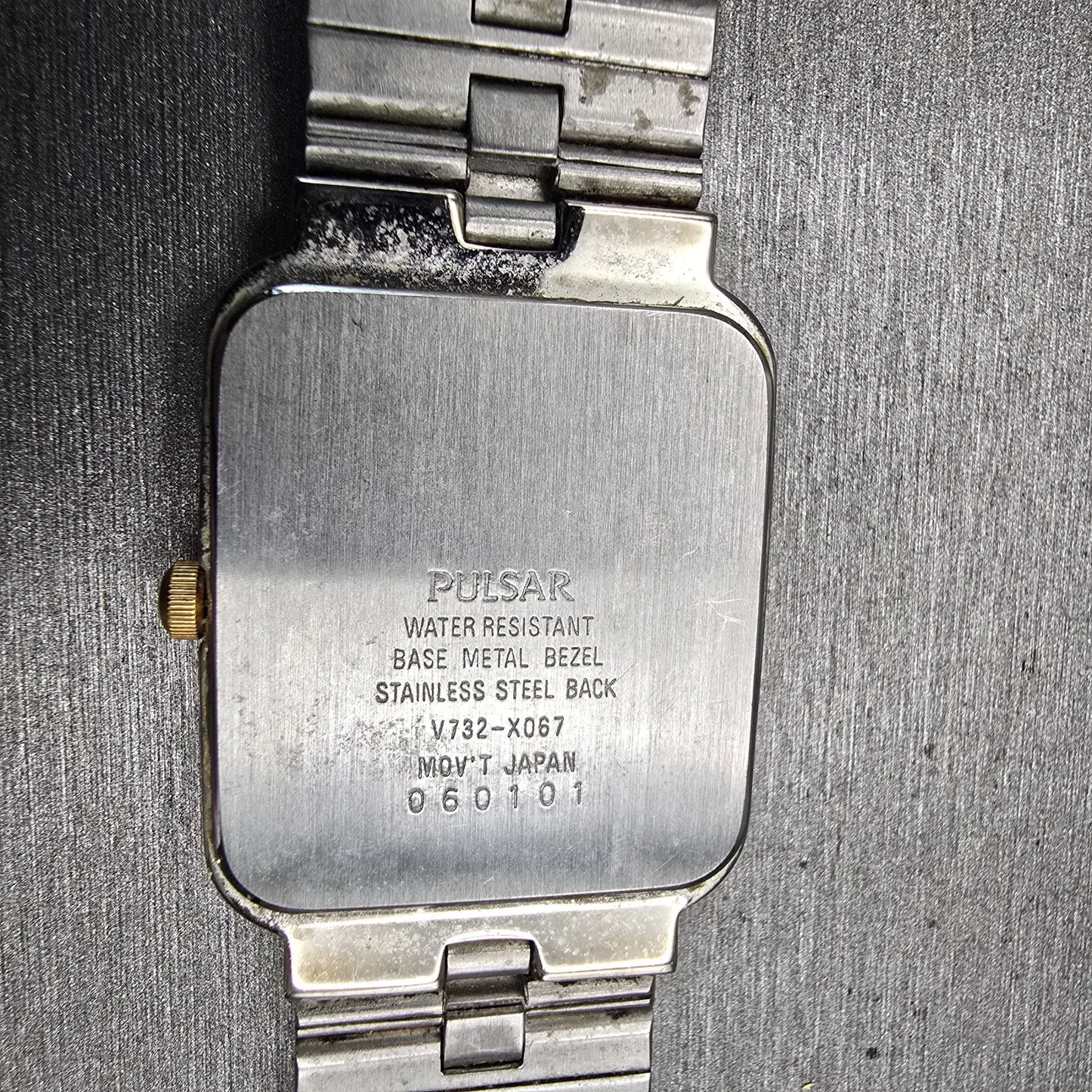 Seiko Pulsar Watch Men 26mm White Dial Two Tone Date Rectangle V732-X067 New Bat10