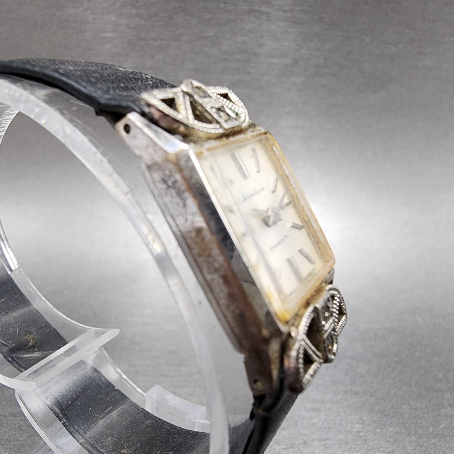 Seiko Tank Watch Women 15mm White Dial Silver Tone Rectangle 10-3220