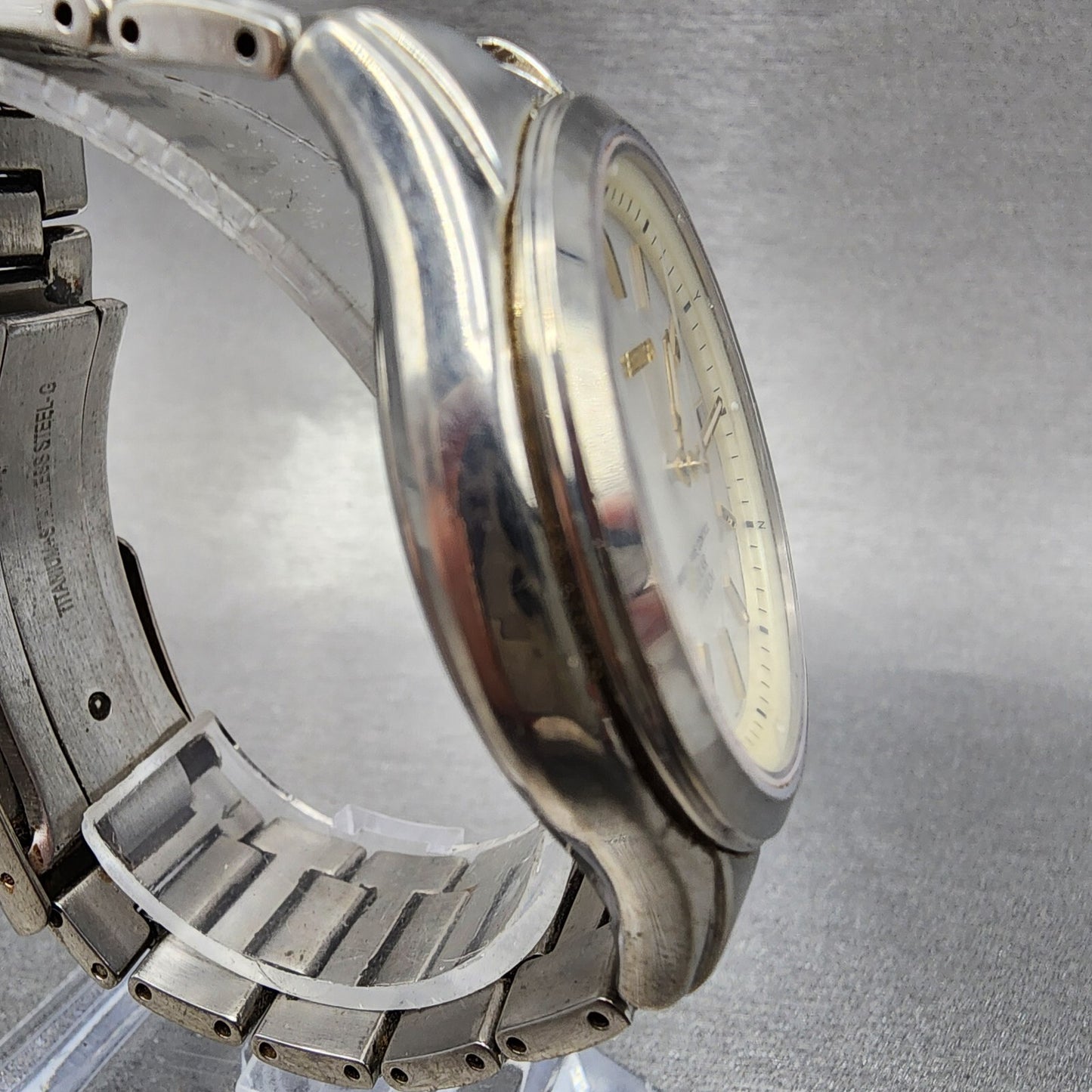 Seiko Solar Titanium Watch Men 38mm Silver Dial Date Round 7b42-0an0 Runs