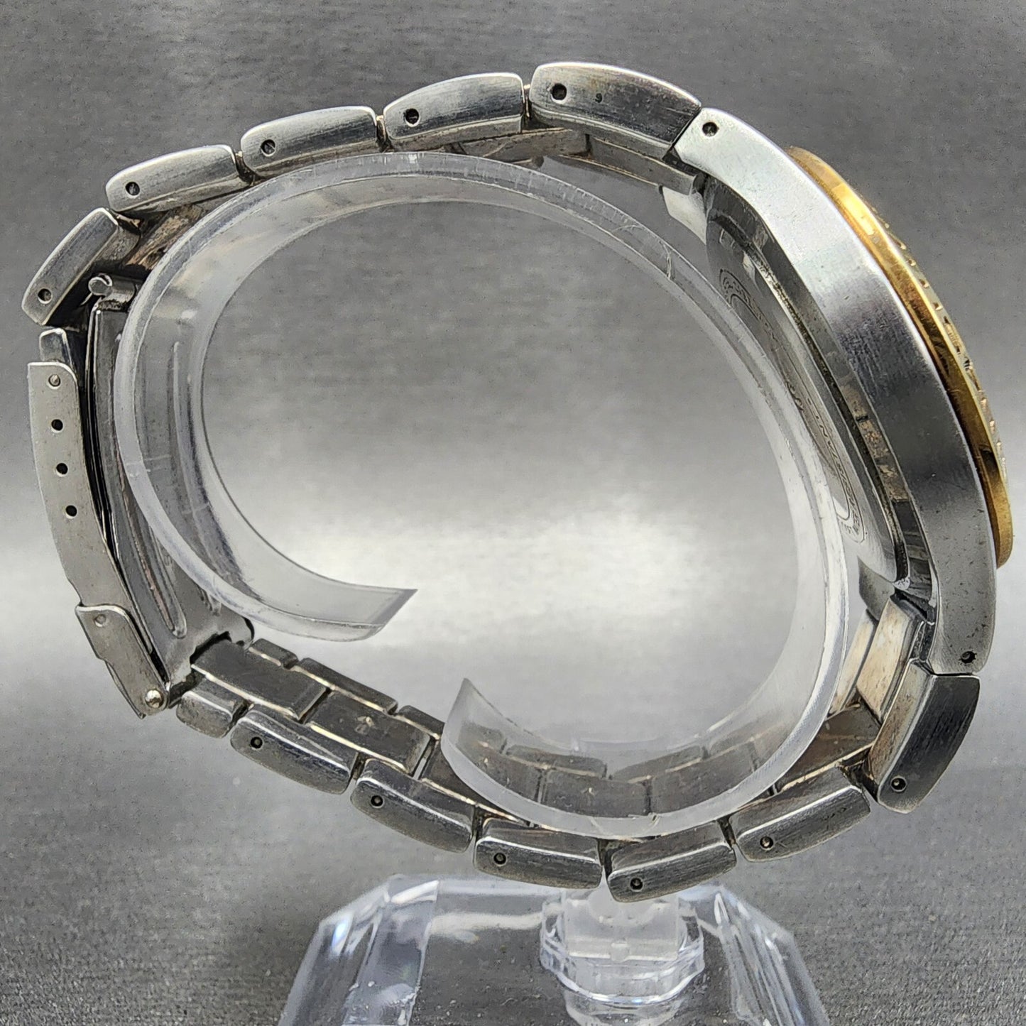 Lorus Dive Watch Men 40mm Silver Dial Two Tone Date Round LR0710 New Battery