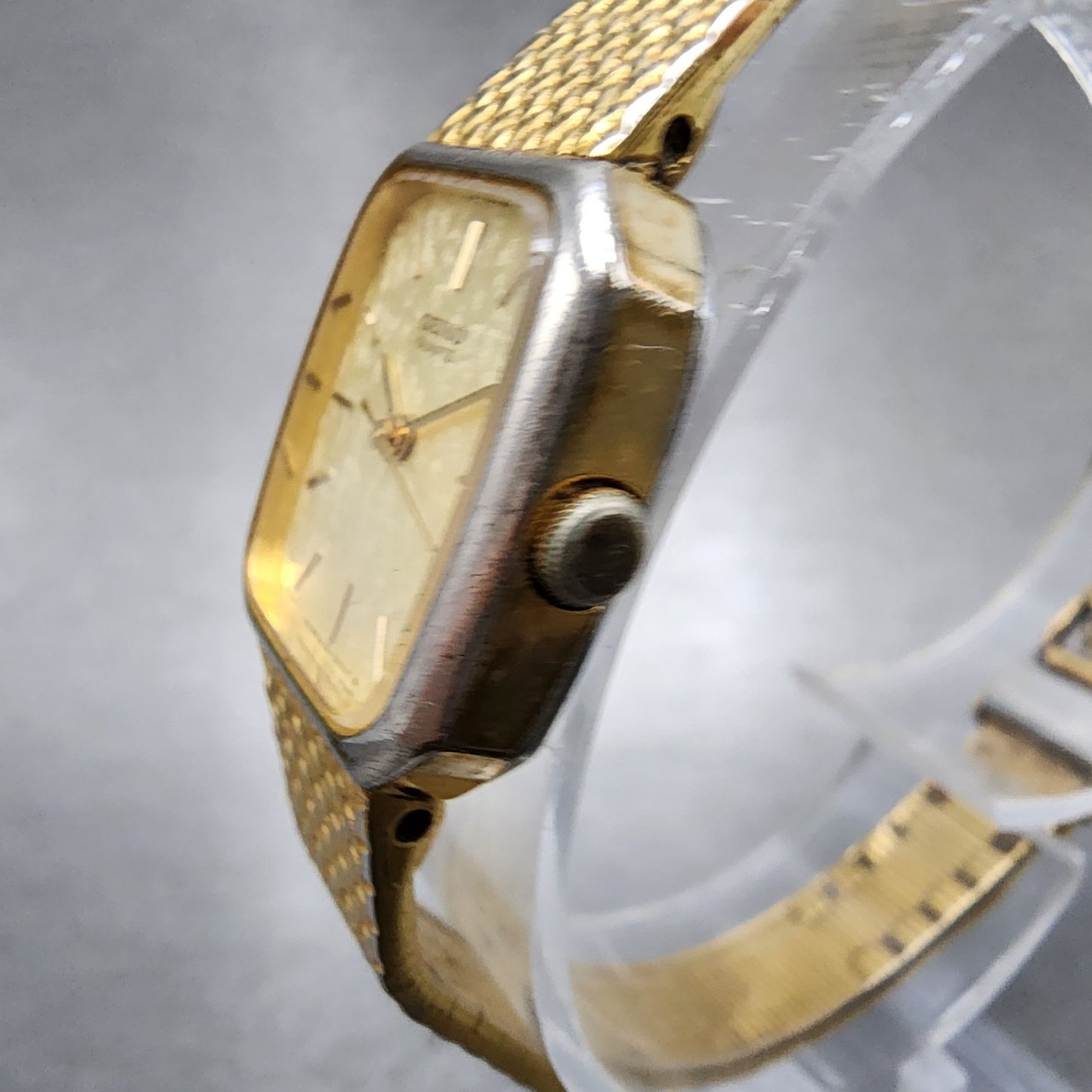 Seiko Watch Women 19mm Champagne Dial Gold Tone Rectangle 5421-5060 New Batt