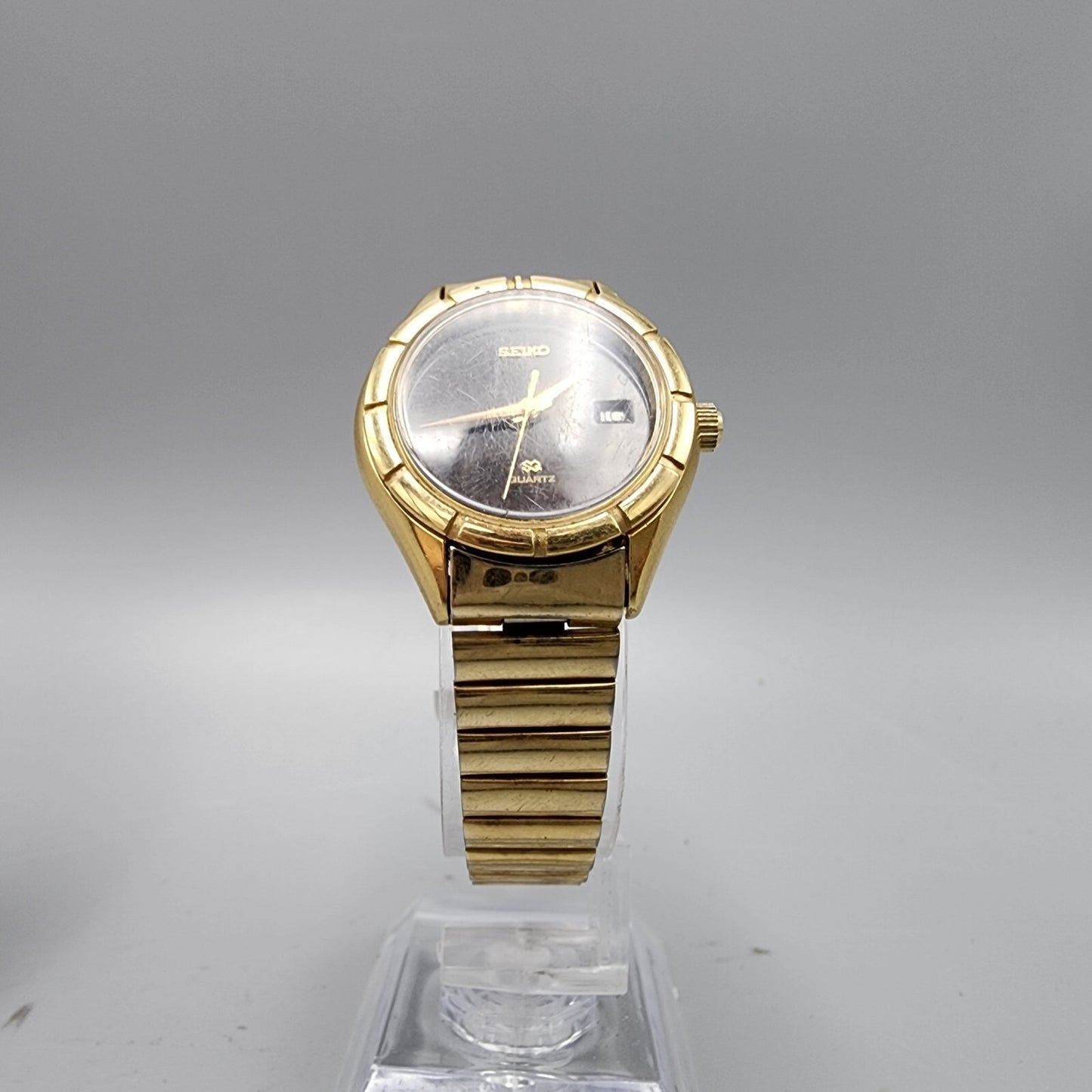 Vintage Seiko SQ Watch Women Gold Tone Black Dial Date 4302-0039 New Battery