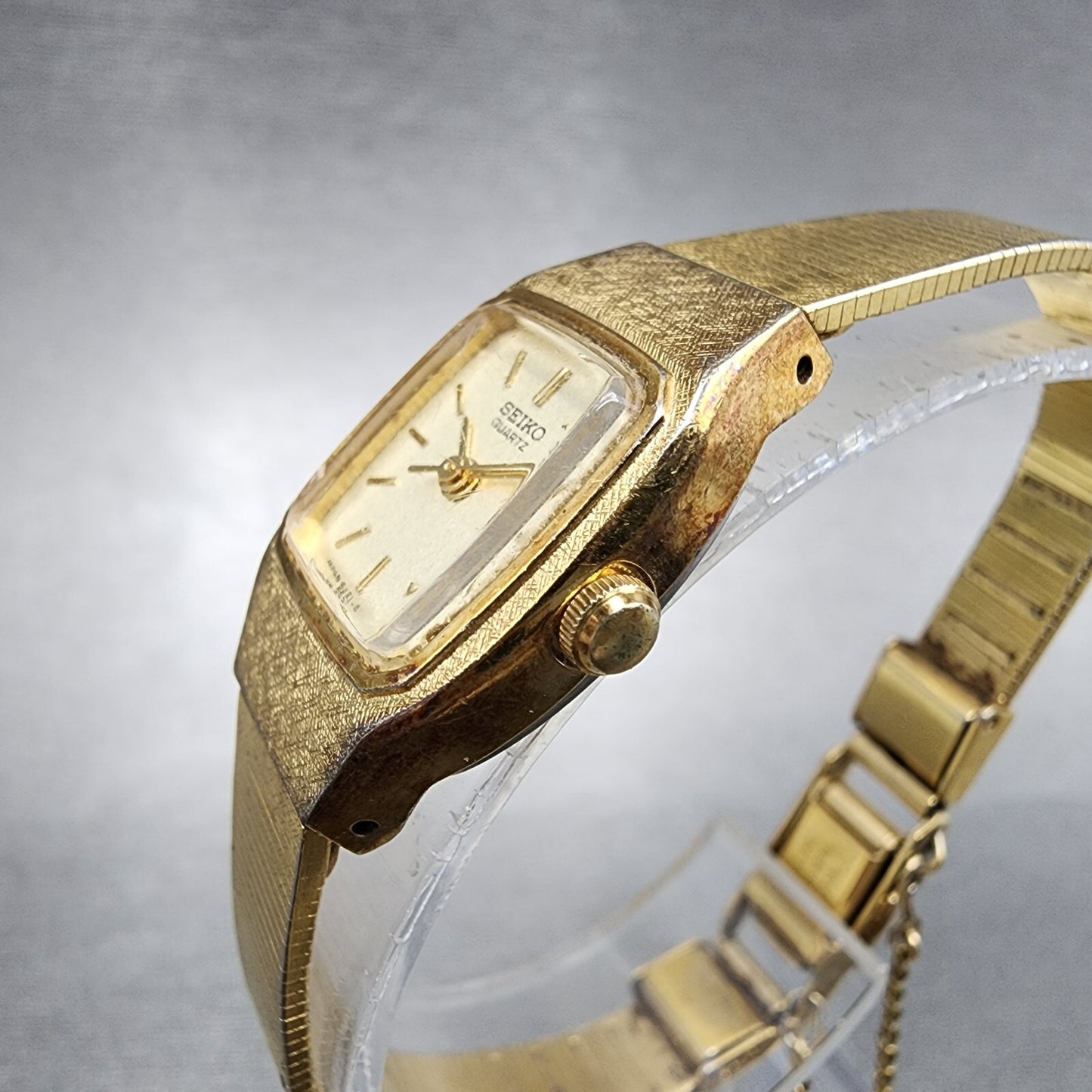 Seiko Watch Women 17mm Cream Dial Gold Tone Rectangle 5421-5029 New Battery