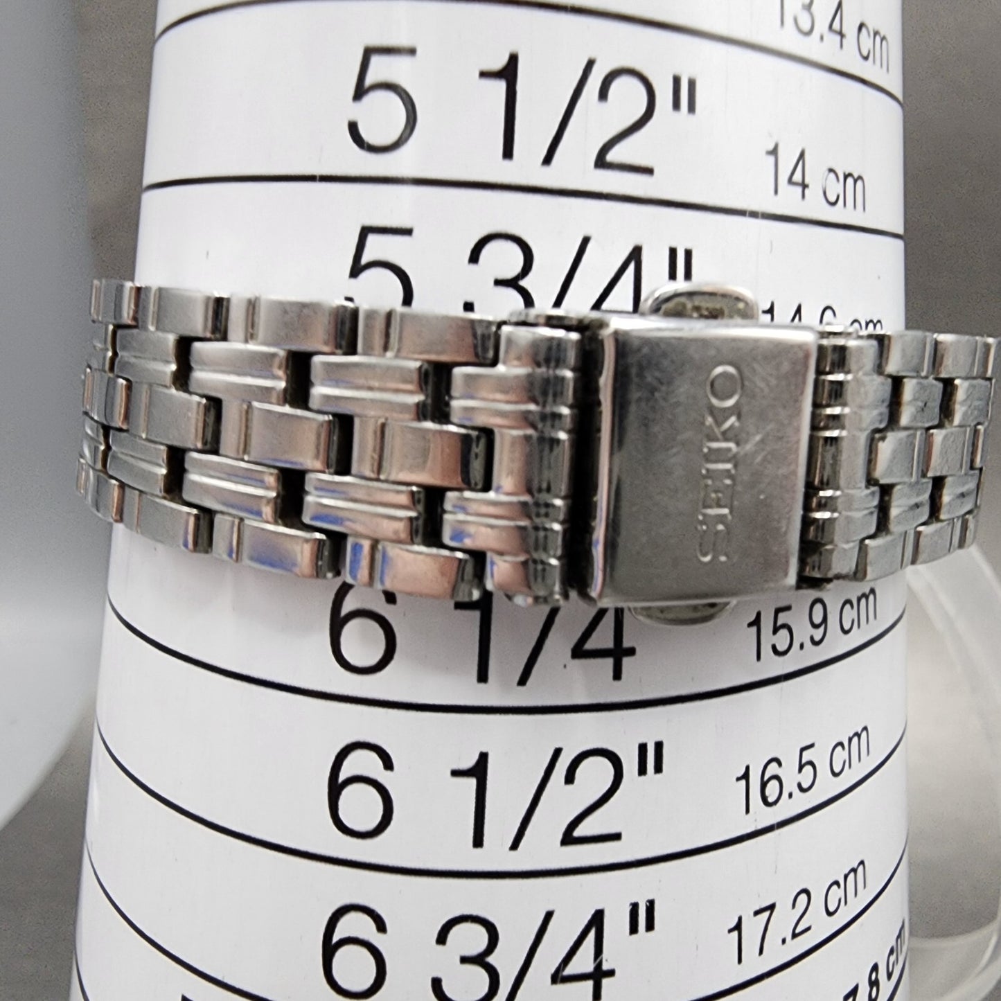 Seiko Solar Tank Watch Women 18mm White Dial Steel Rectangle V114-0AC0 Runs