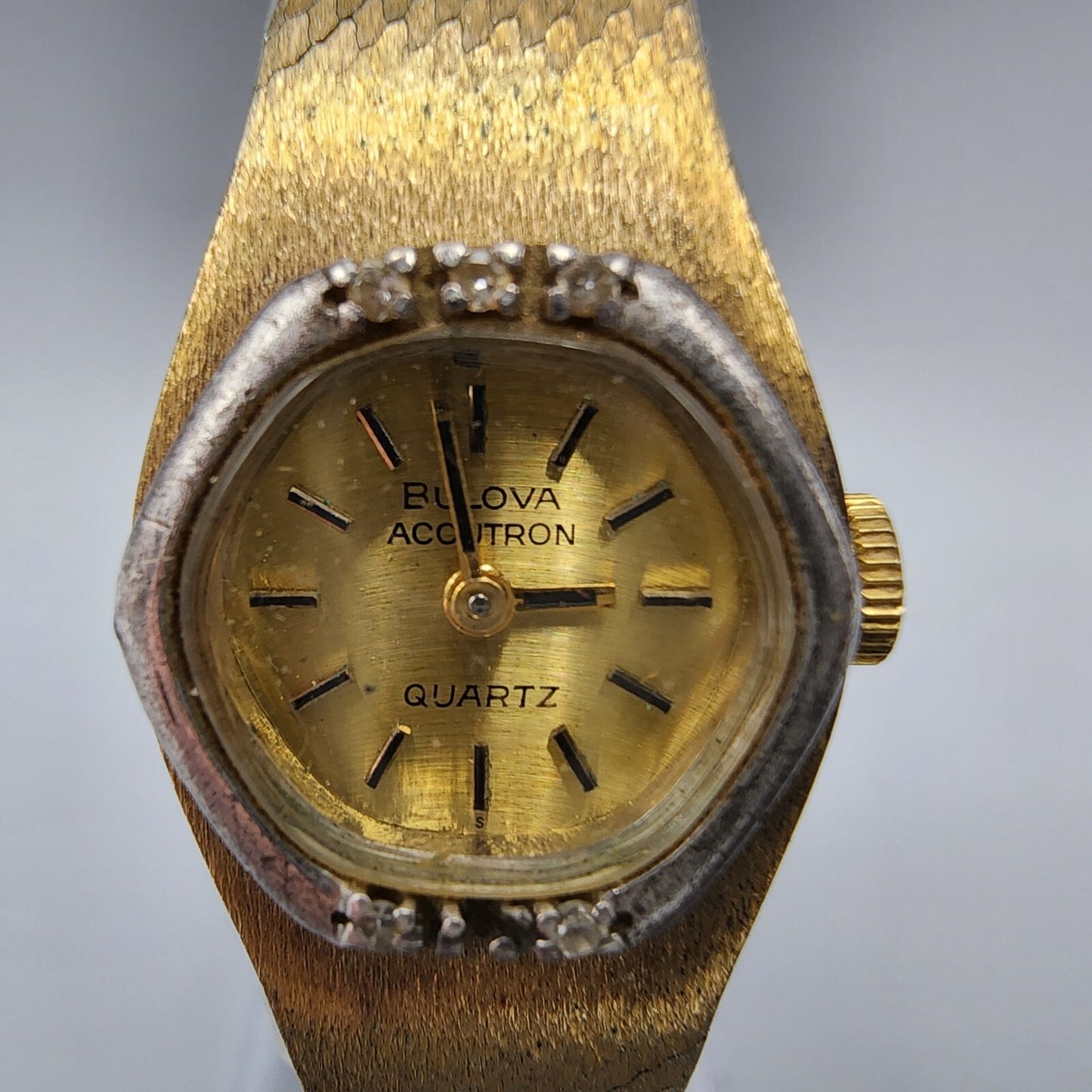VTG Bulova Accutron Watch Women Gold Tone Gold Dial Diamond Bezel New Battery