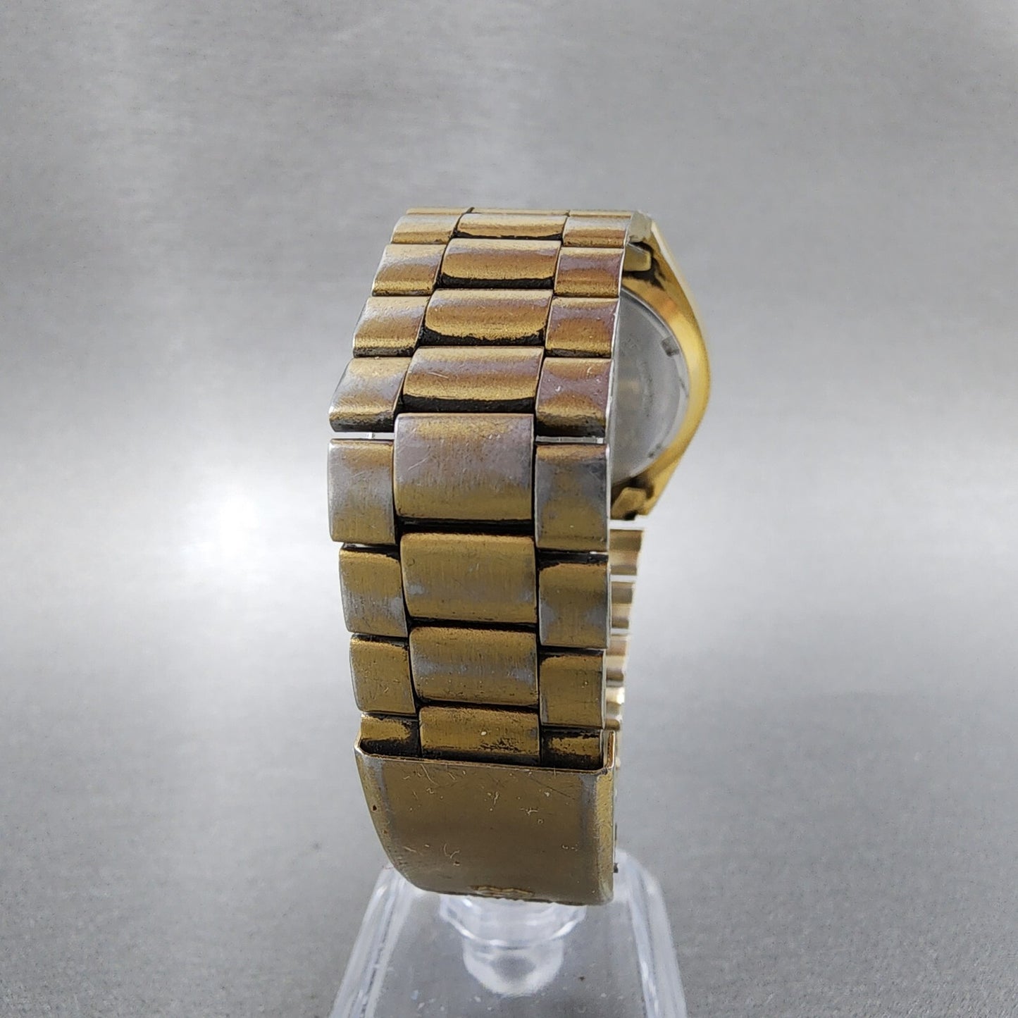 Seiko SQ Watch Men 37mm Gold Dial Gold Tone Daydate 5y23-8189 New Battery