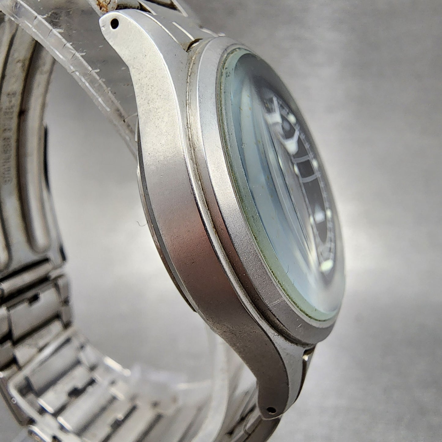 Seiko Alba Carib Watch Men 36mm Black Dial Silver Tone Daydate V743-8000 New Bat