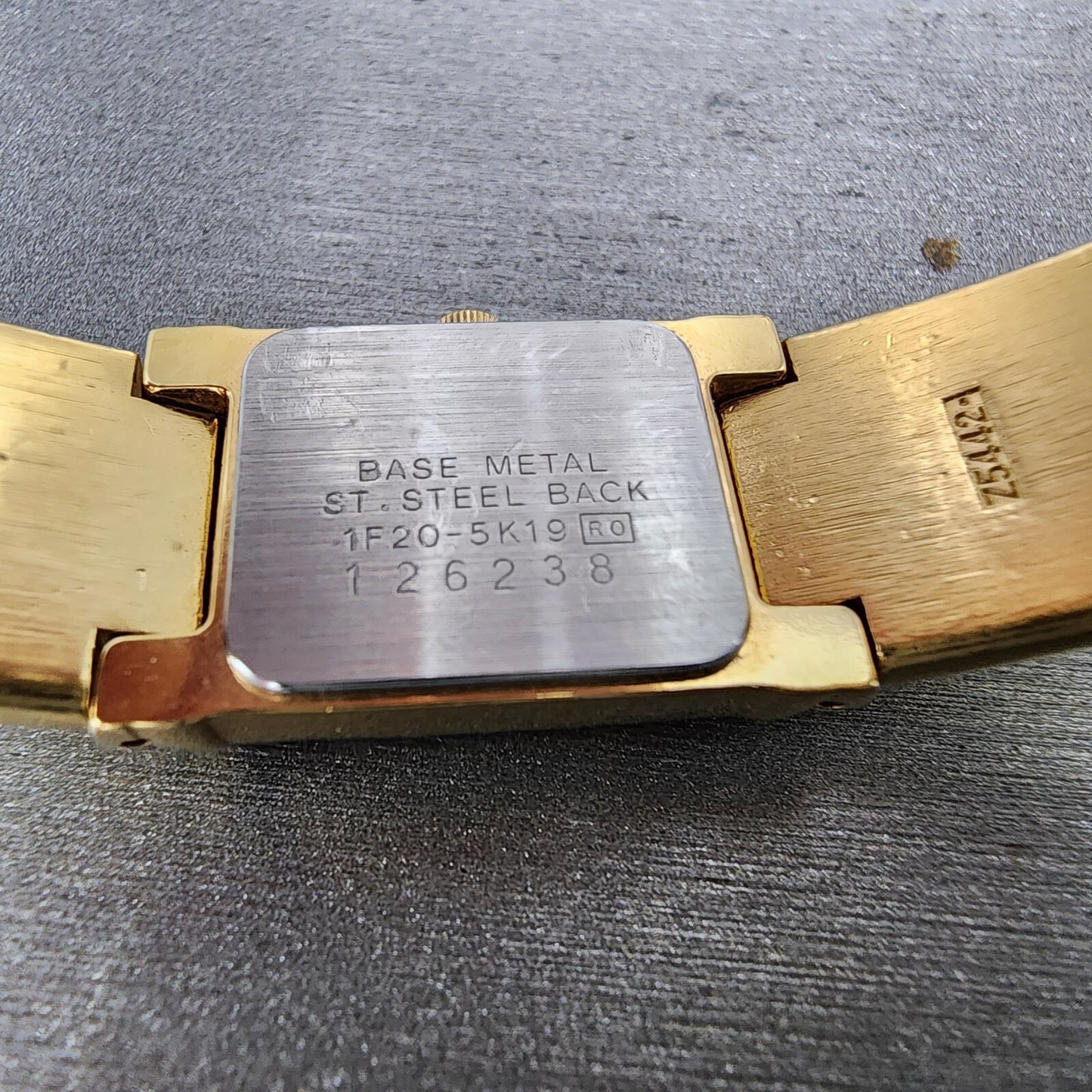Seiko Watch Women 15mm White Dial Gold Tone Rectangle 1F20-5K19 New Battery