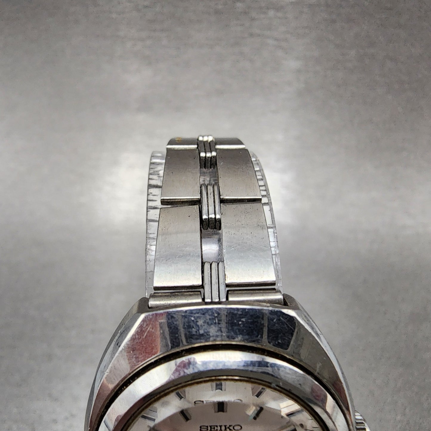 Seiko Special Watch Women 27mm Silver Dial Silver Tone Automatic 2202-0080 Run