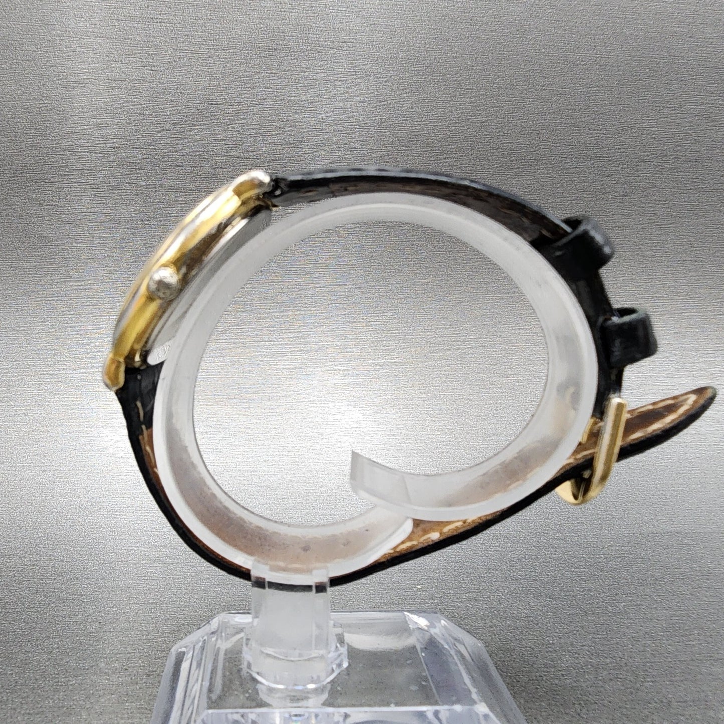 Seiko Watch Men 33mm White Dial Gold Tone Round Date 5y32-6a29 New Battery