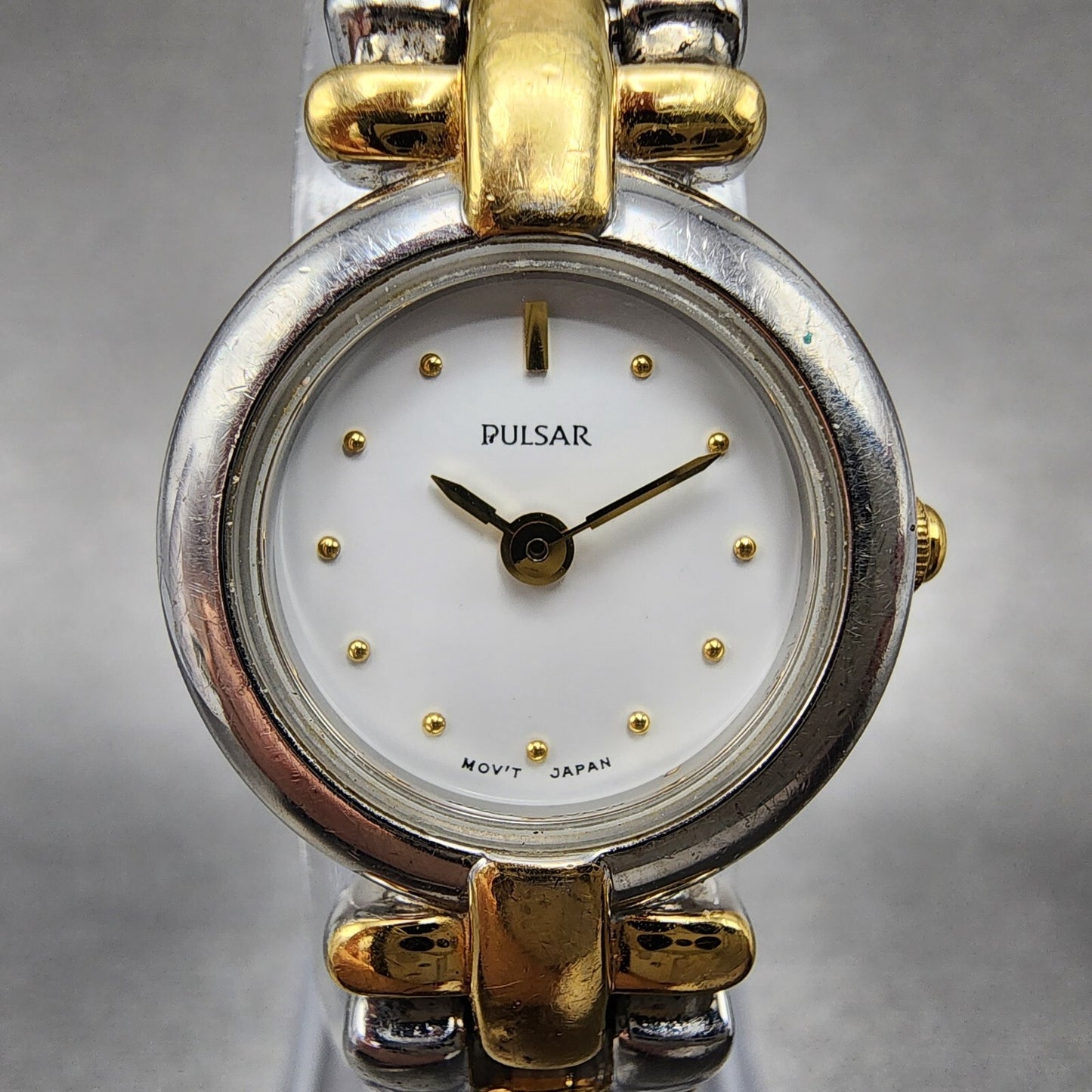 Pulsar Watch Women 21mm White Dial Two Tone Round V810-X028 New Battery