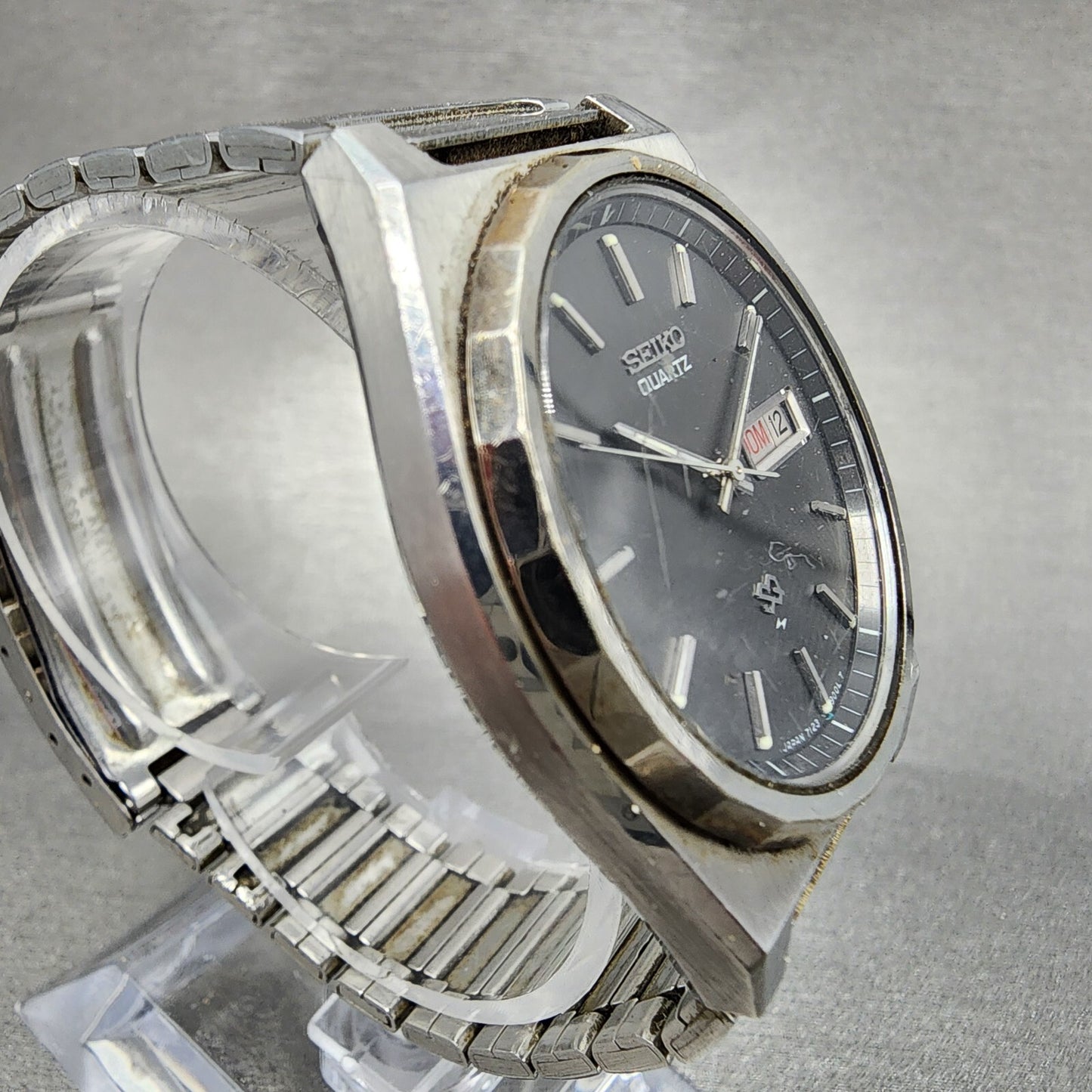 Seiko SQ Watch Men 37mm Gray Dial Steel Daydate Round 7123-9009 PARTS