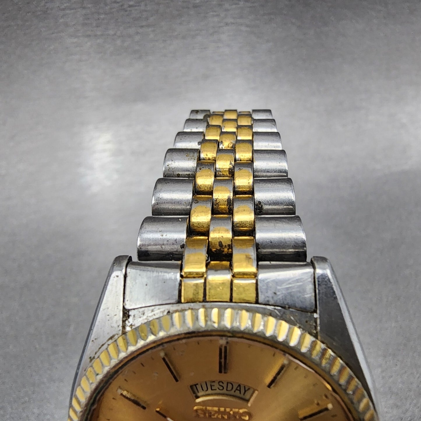 Seiko SQ President Watch Men 37mm Gold Dial Two Tone Daydate 5y23-8a69 New Batt
