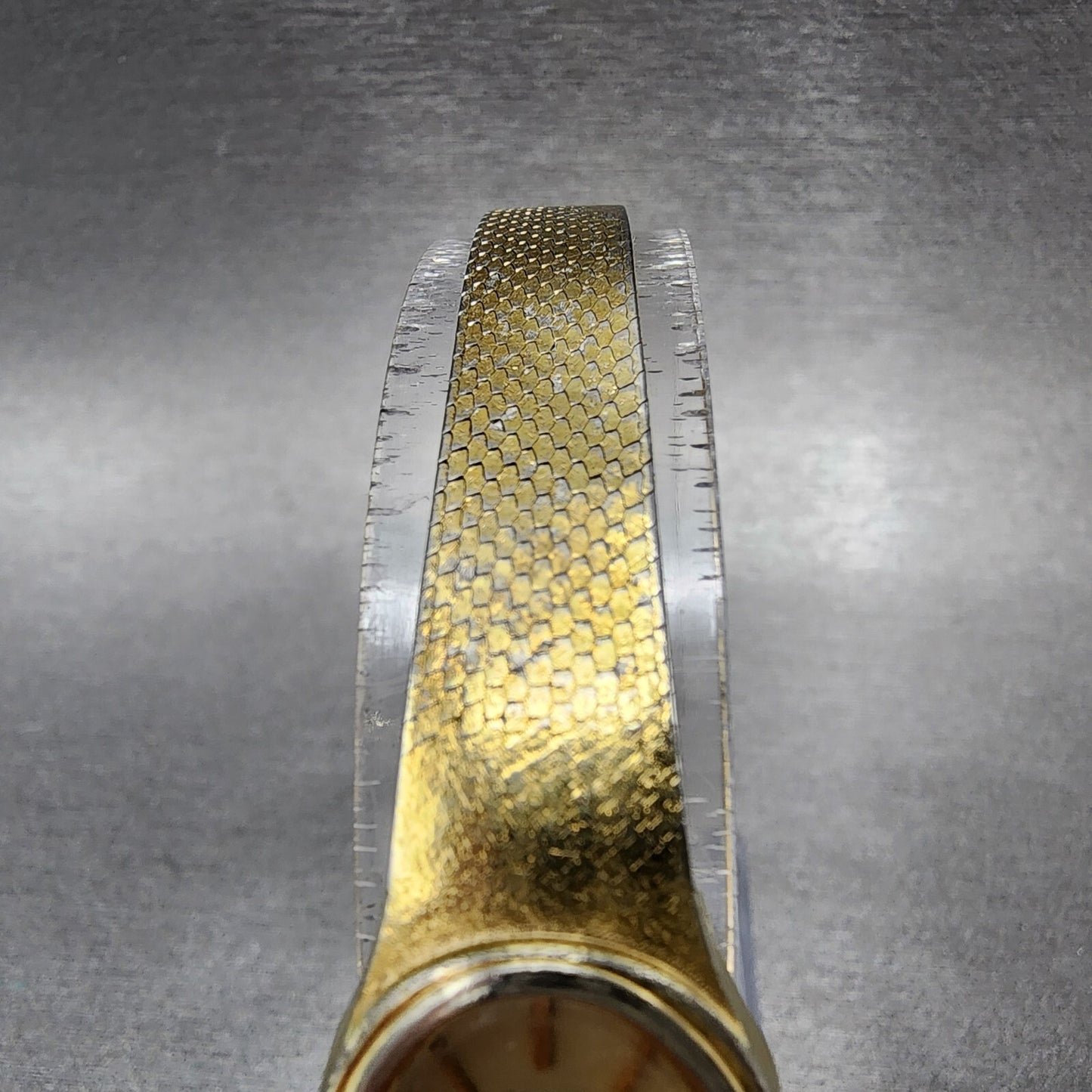 Seiko Watch Women 17mm Champagne Dial Gold Tone Oval 1400-5089 New Battery