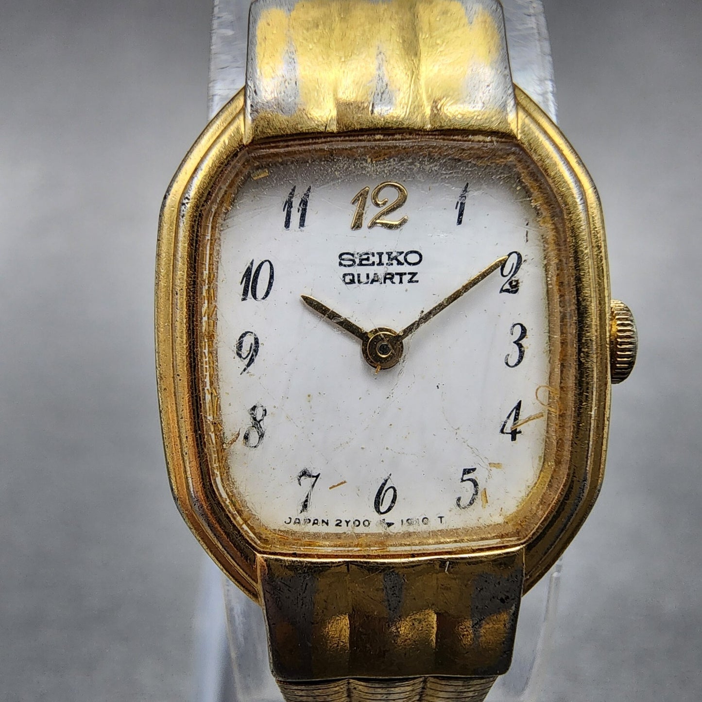 Seiko Watch Women 17mm White Dial Gold Tone Rectangle 2y00-5439 New Battery