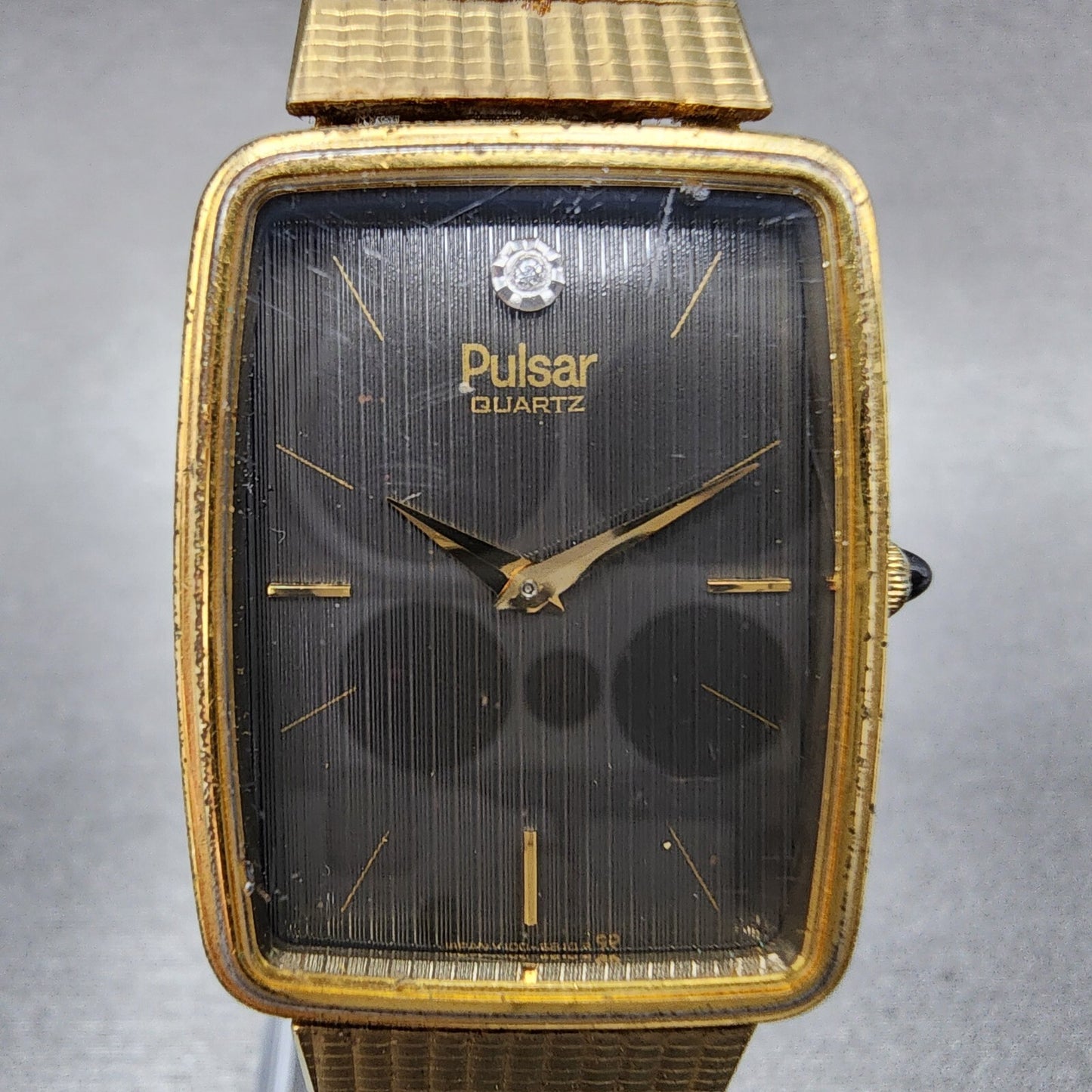 VTG Pulsar Tank Watch Men 24mm Black Dial Gold Tone Rectangle Y100-5689 PARTS