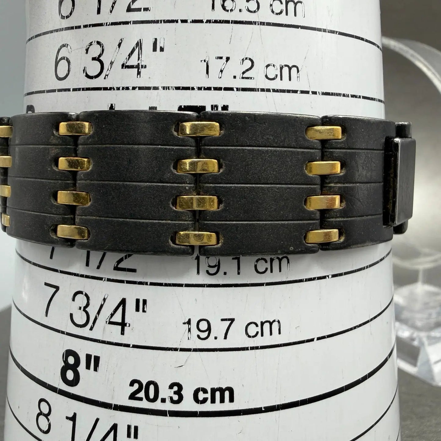 Seiko Watch Women 30mm Black Dial Black & Gold Tone Round 5P30-6A39 New Battery10