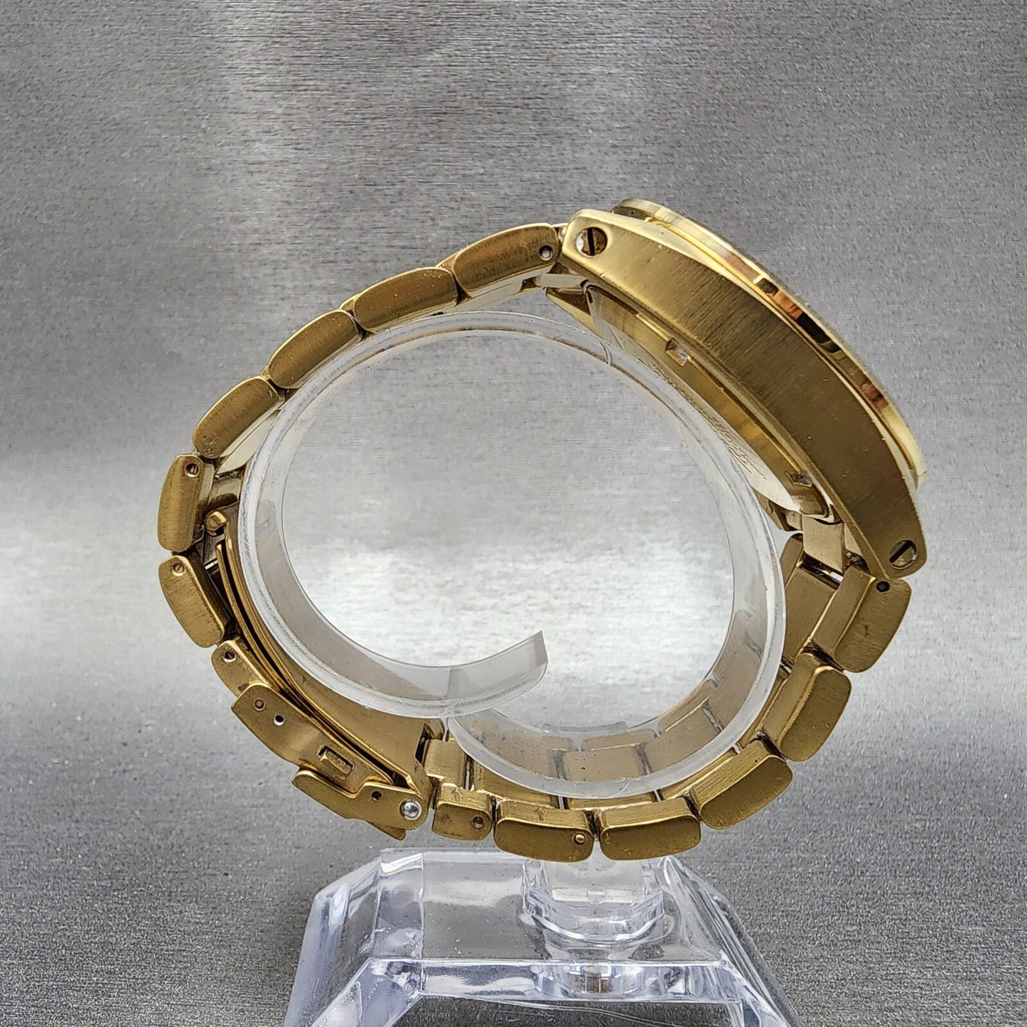 Nixon Kingpin Watch Men 41mm Gold Dial Gold Tone Round New Battery