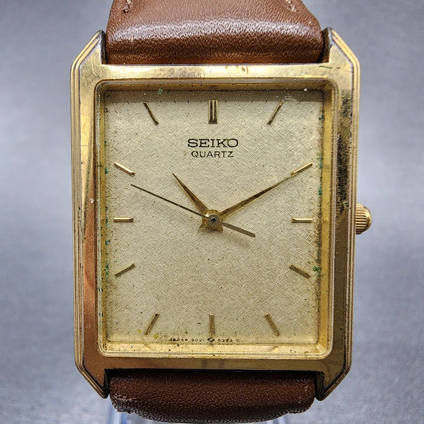 Seiko Tank Watch Men 26mm Champagne Dial Gold Tone 9021-5310 New Battery