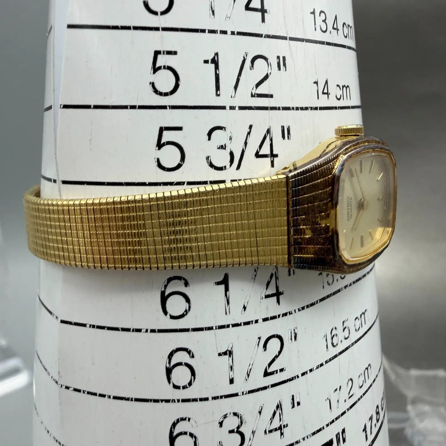 Seiko Watch Women 16mm Champagne Dial Gold Tone Rectangle 2c20-5569 New Battery310