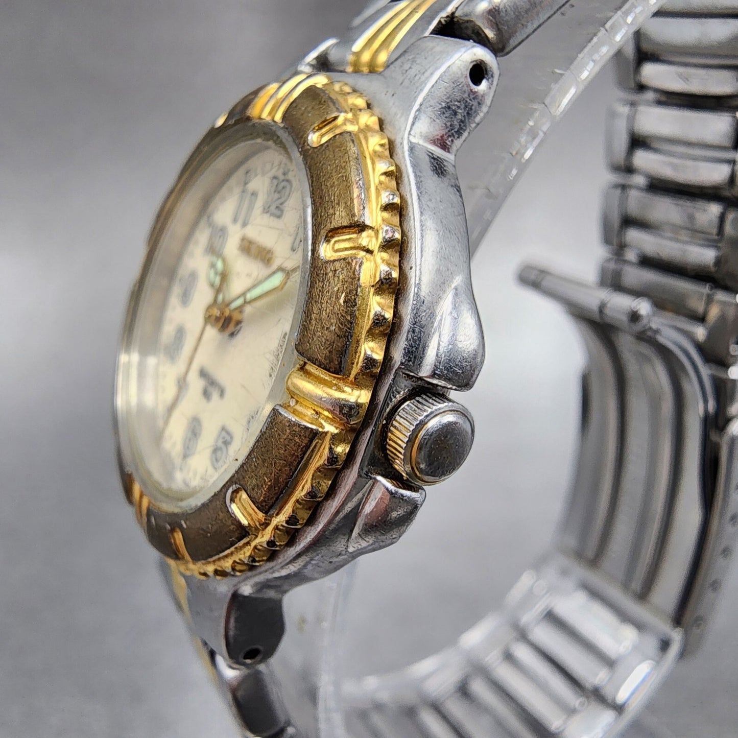 Seiko Sports 50 Watch Women 27mm Cream Dial Two Tone Date 7n82-0499 New Battery