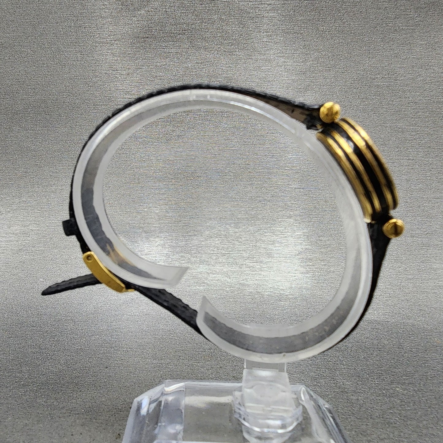 Gucci 2000L Watch Women 21mm Black Dial Gold Tone Round VTG New Battery