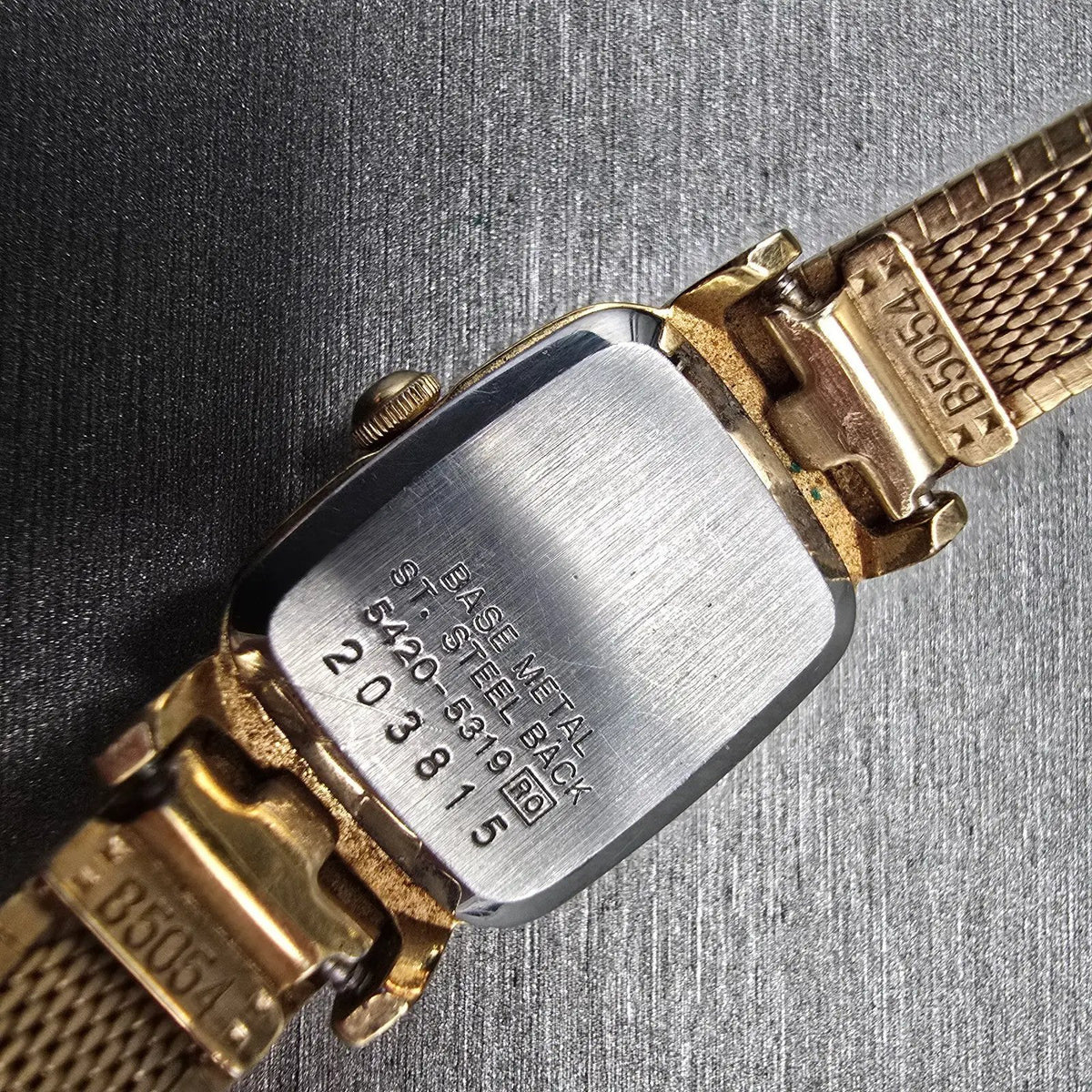 Seiko Watch Women 17mm Gold Dial Gold Tone Rectangle 5420-5319 New Battery10