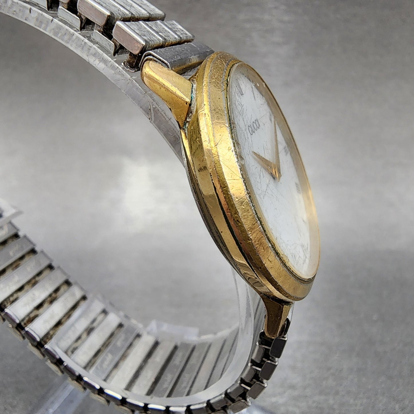 Gucci Watch Men 32mm White Dial Two Tone Round 2200 M PARTS