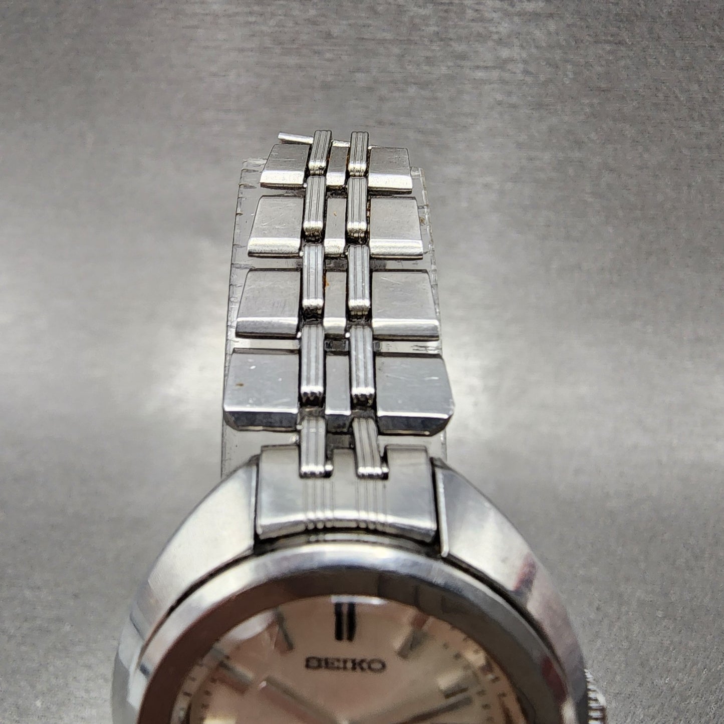 Seiko Watch Women 27mm Silver Dial Silver Tone Date Manual 2118-0400 Runs