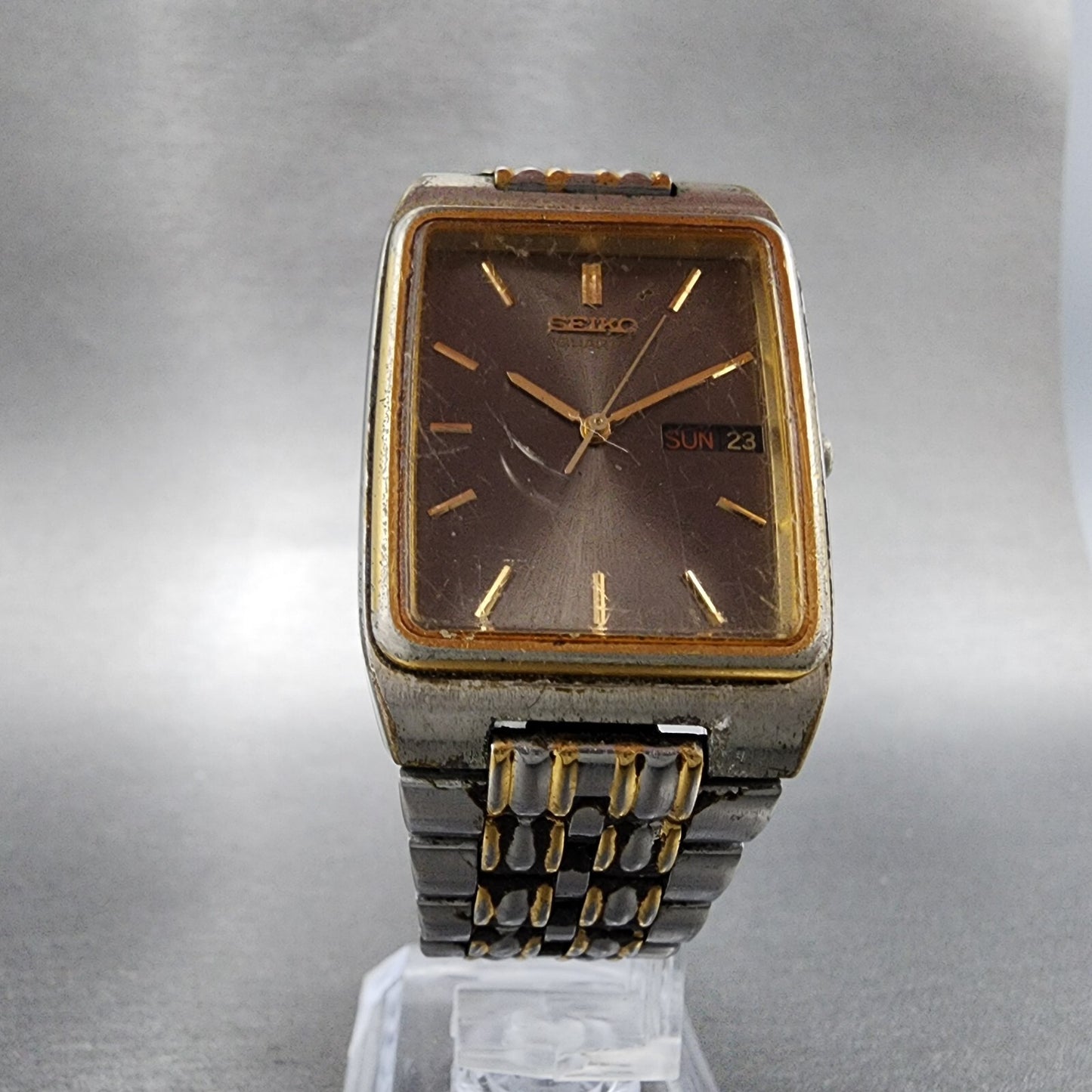 VTG Seiko Tank Watch Men 28mm Gray Dial Two Tone Daydate Rectangle New Battery