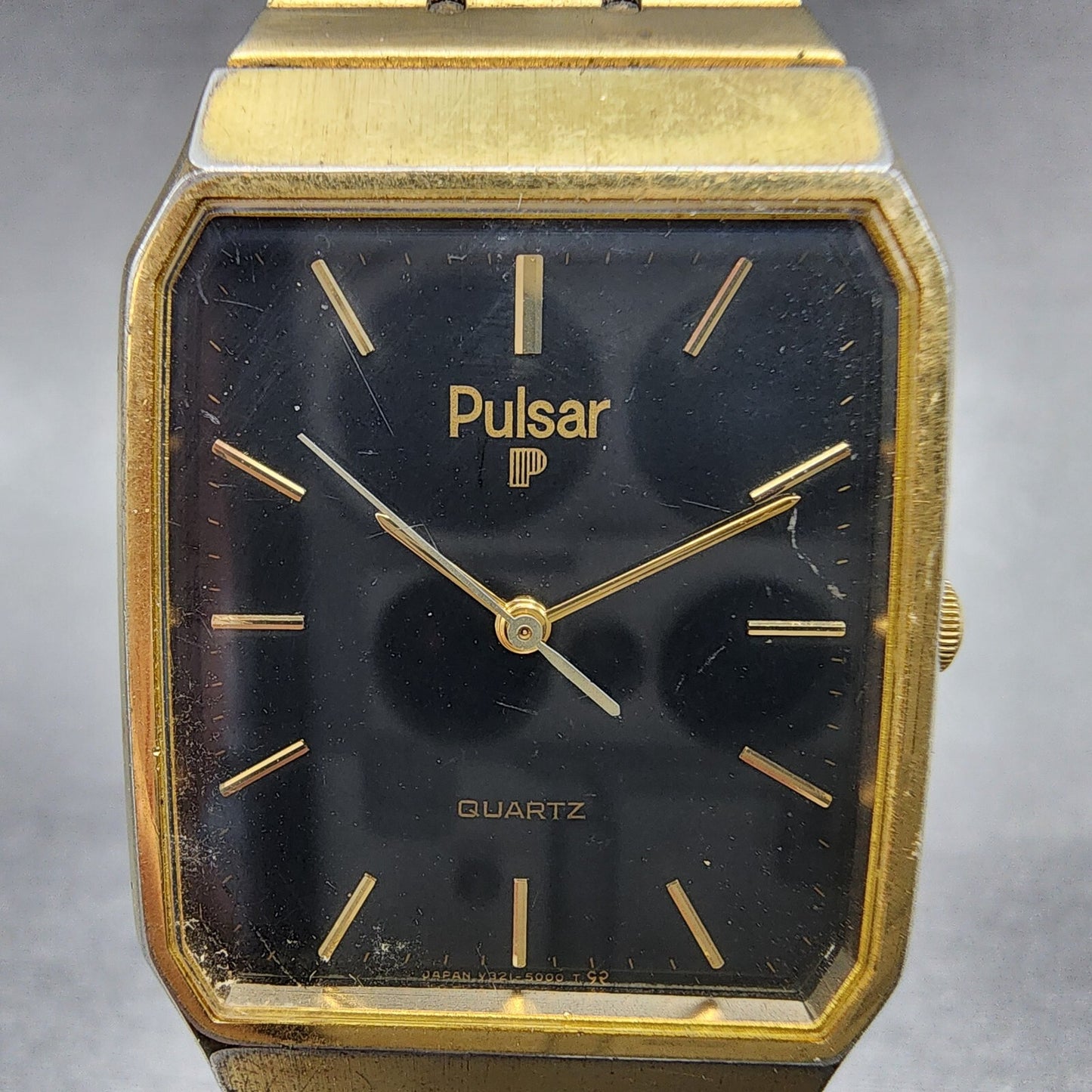 Pulsar Tank Watch Men 28mm Black Dial Gold Tone Rectangle V321-5009 New battery