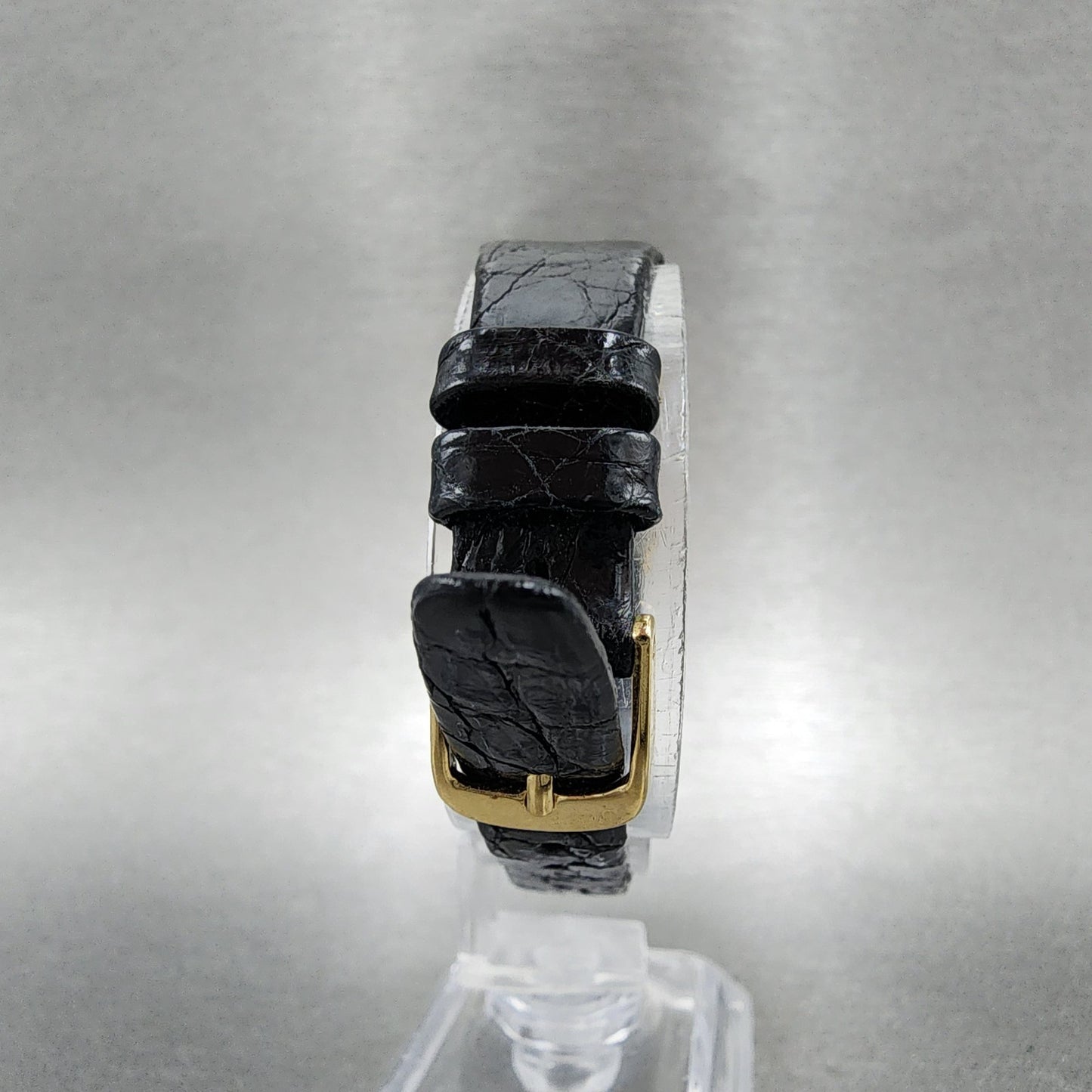 Seiko Tank Watch Women 20mm Black Dial Gold Tone Rectangle 1400-5240 New Battery
