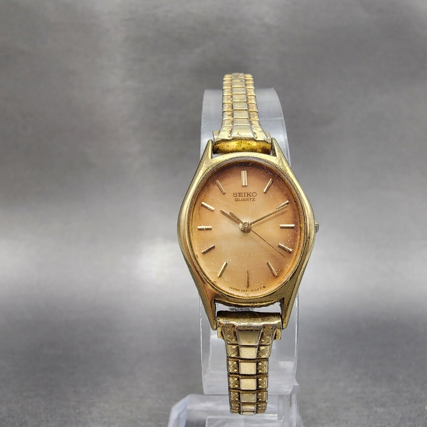 Seiko Watch Women 20mm Cream Dial Gold Tone Oval 3421-5019 New Battery vintage