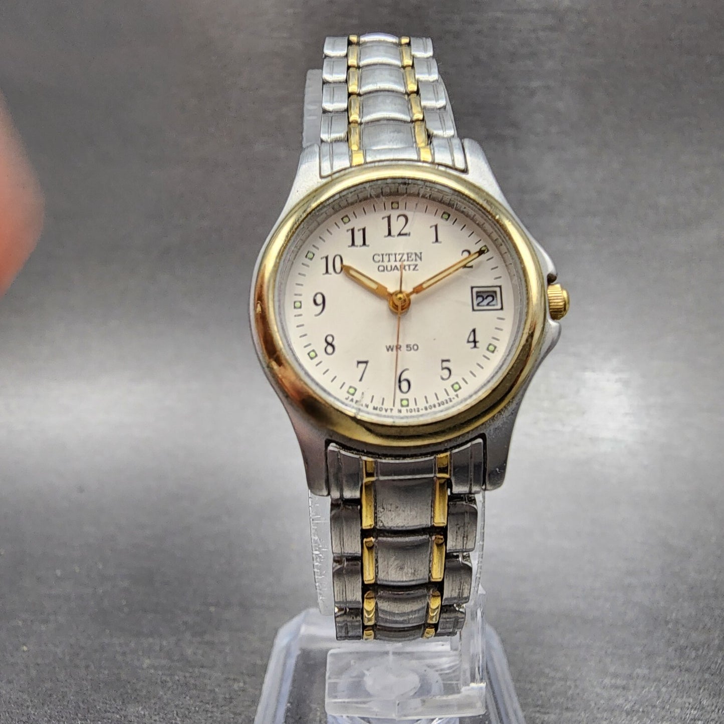 Citizen Watch Women 24mm Cream Dial Two Tone Date Round 1012-S038376 New Battery