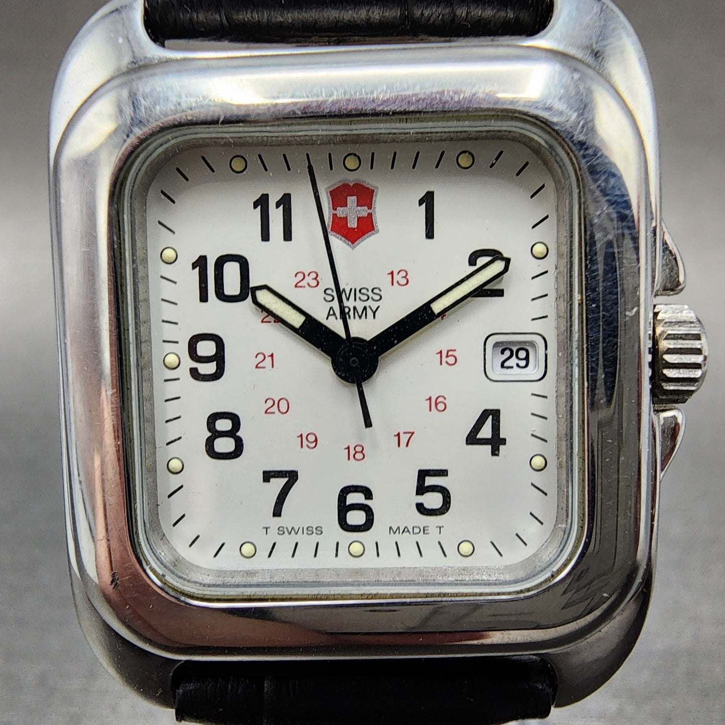 Victorinox Swiss Army Tank Watch Women 30mm White Dial Steel Date Rectangle Runs