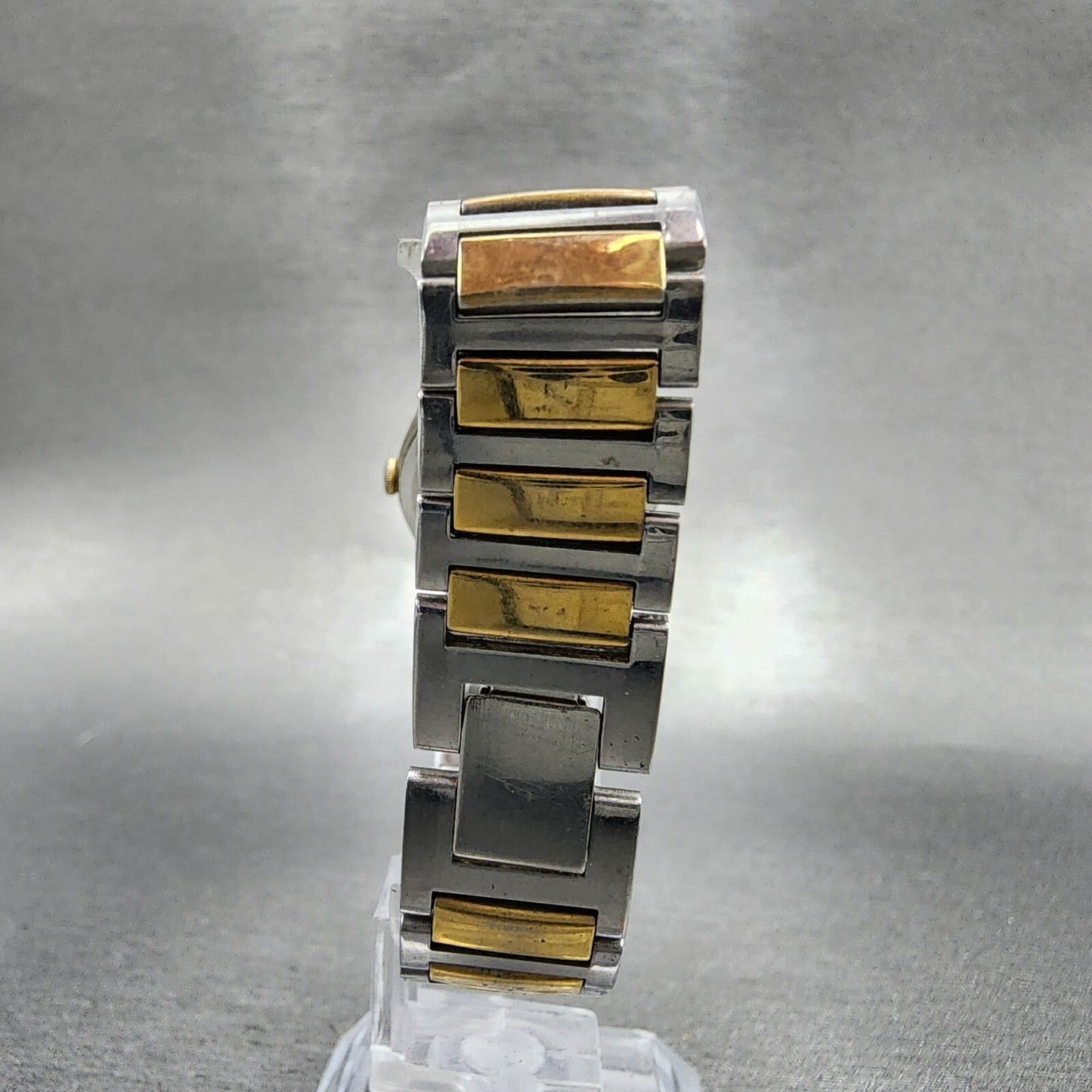 Seiko ALBA URBAN Watch Women 24mm White Dial Two Tone Round V301-6B60 New Batt